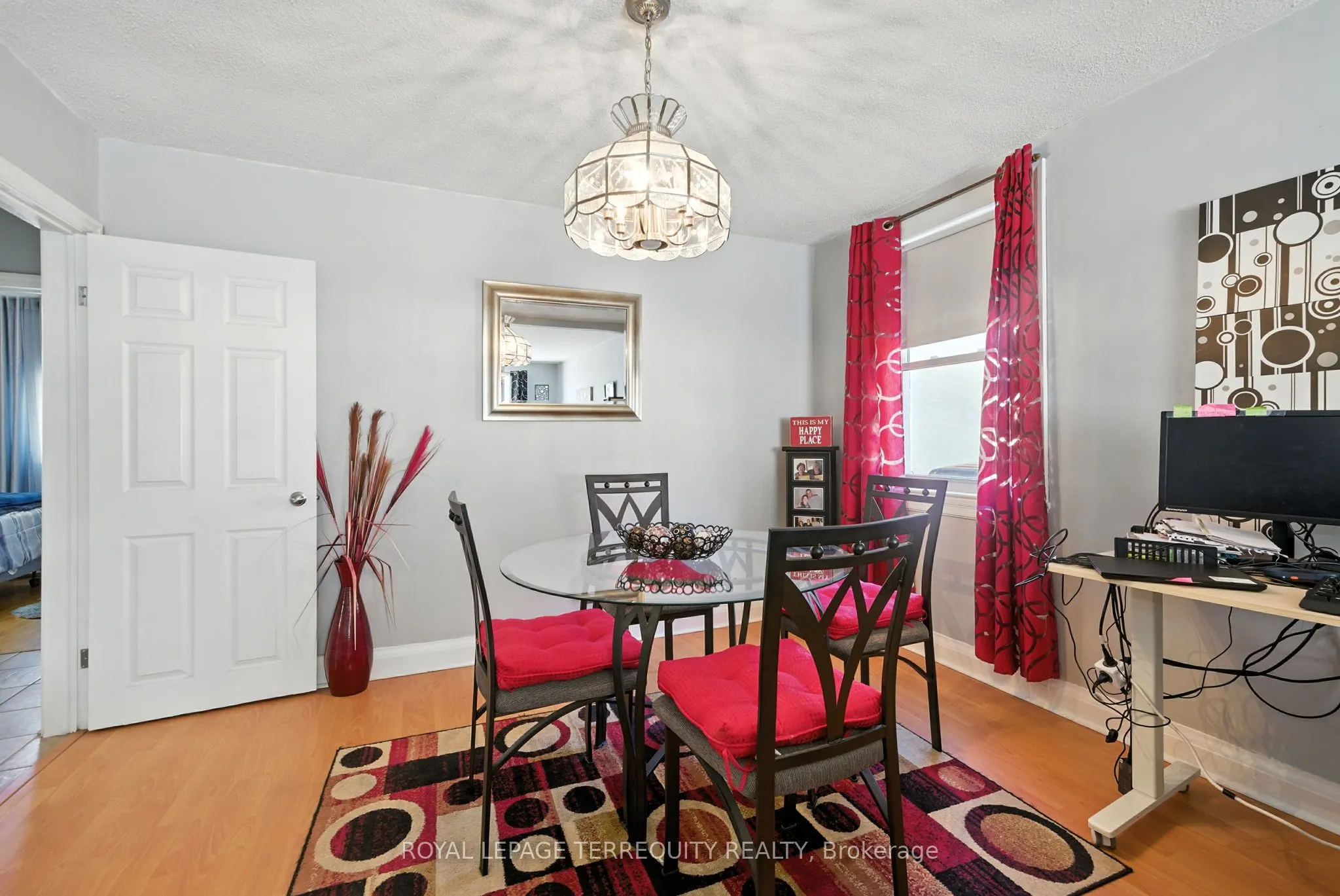 254 Cadillac Avenue S