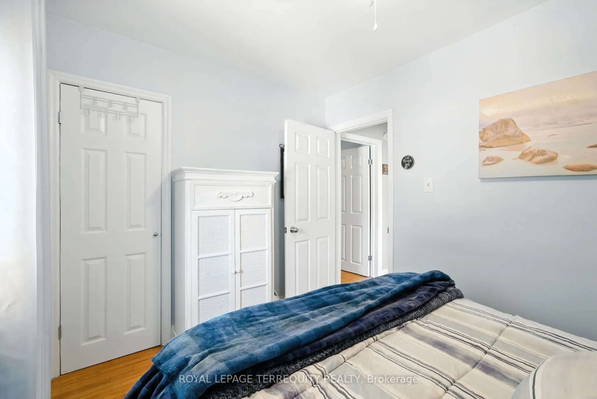 254 Cadillac Avenue S
