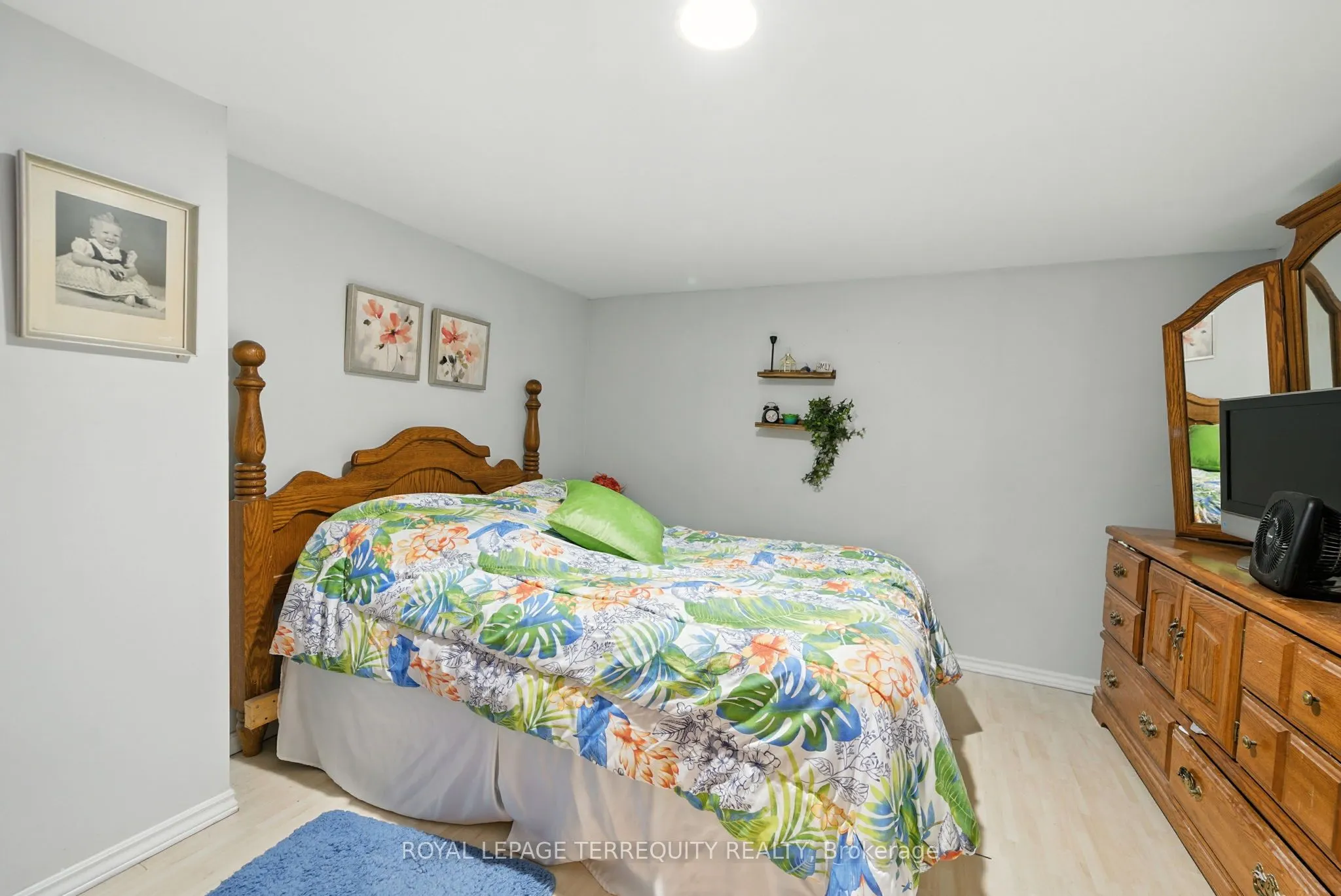 254 Cadillac Avenue S
