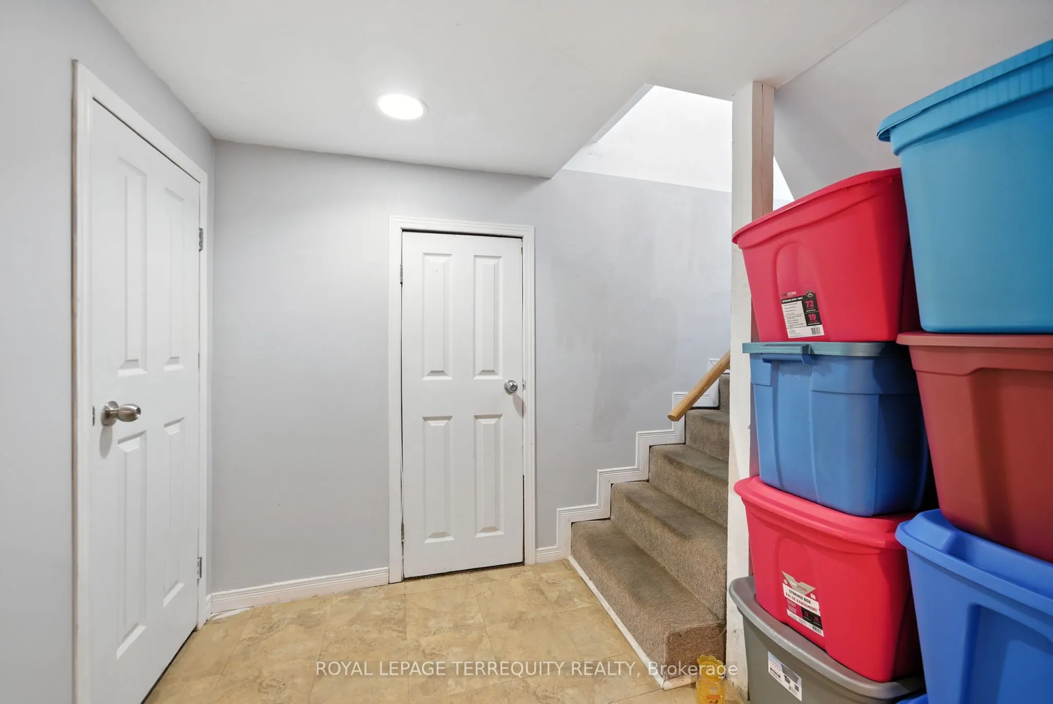 254 Cadillac Avenue S