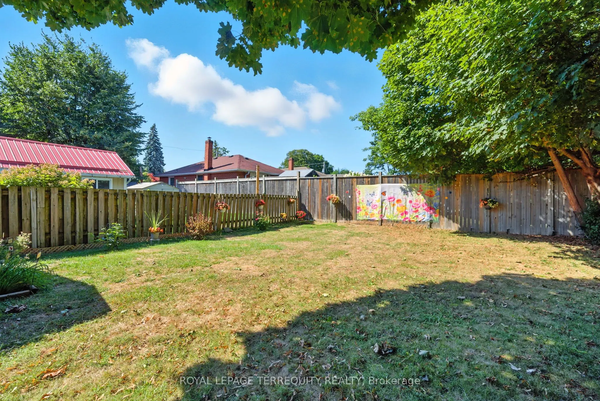 254 Cadillac Avenue S