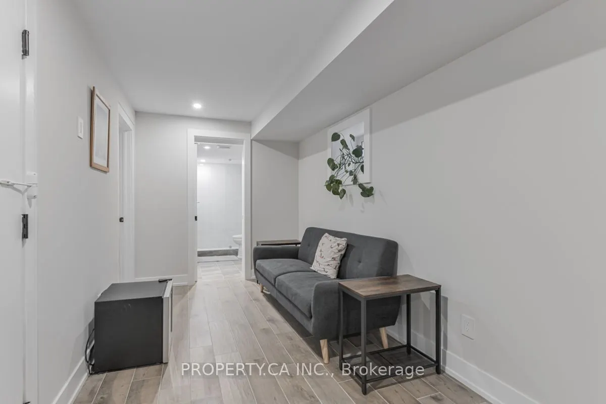55 Glenshaw Crescent, #Basement