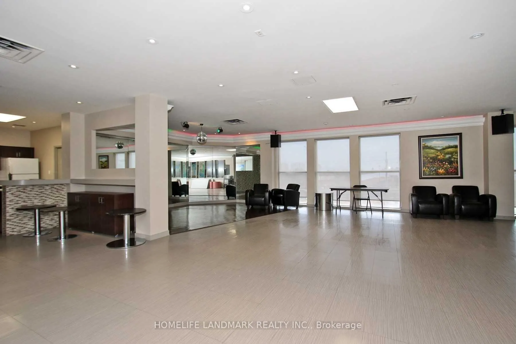 2460 Eglinton Avenue E, #901