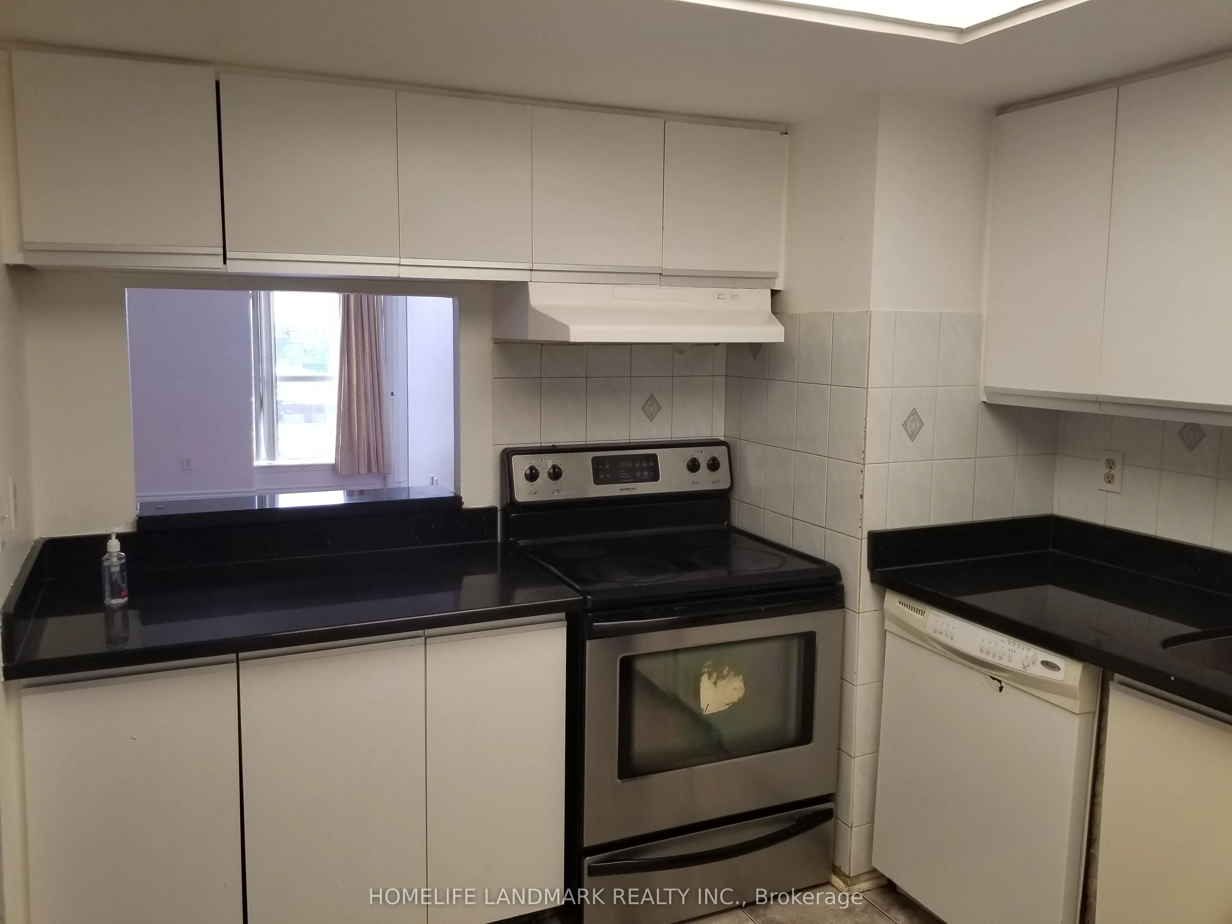 2460 Eglinton Avenue E, #901