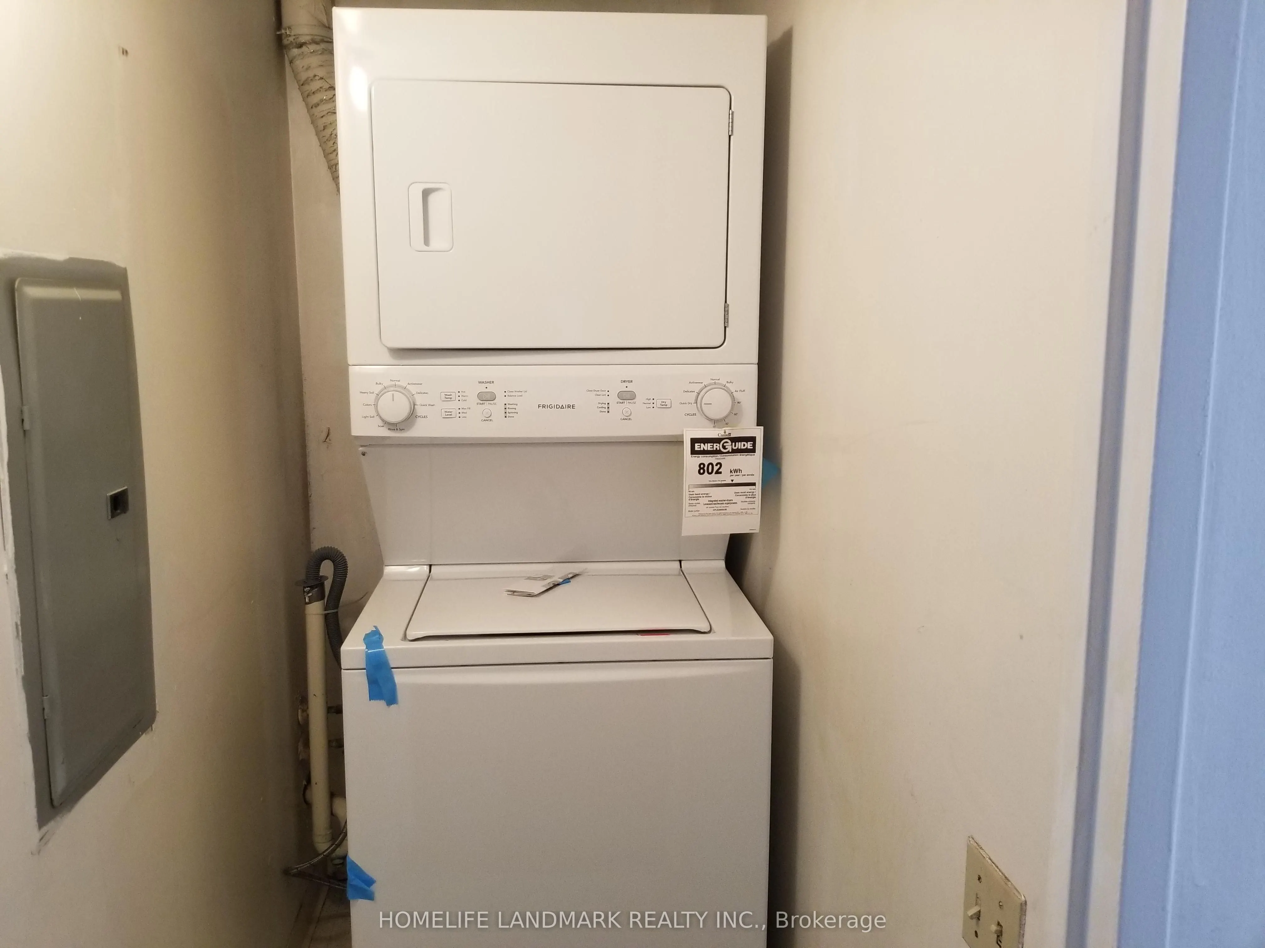 2460 Eglinton Avenue E, #901