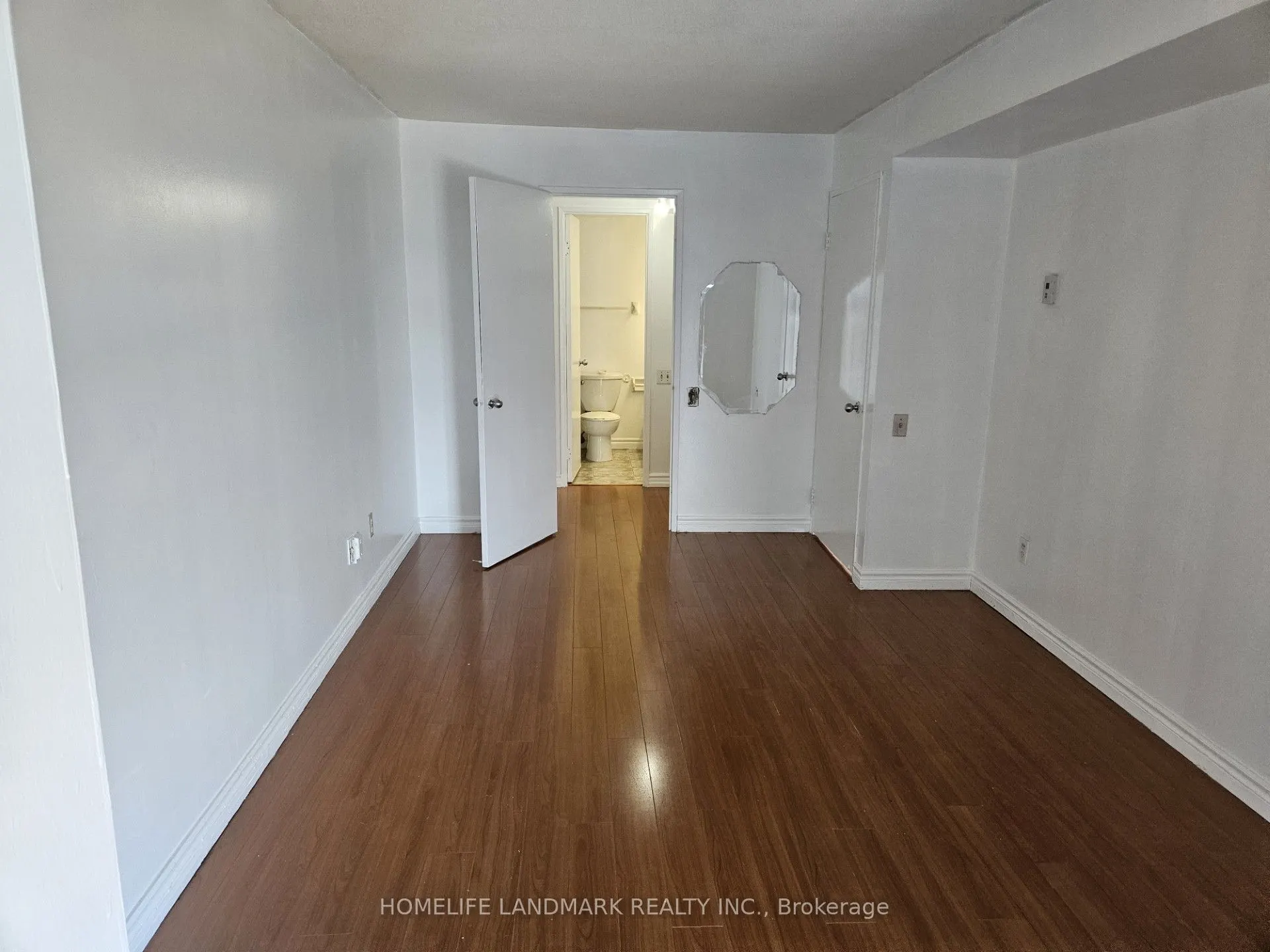 2460 Eglinton Avenue E, #901