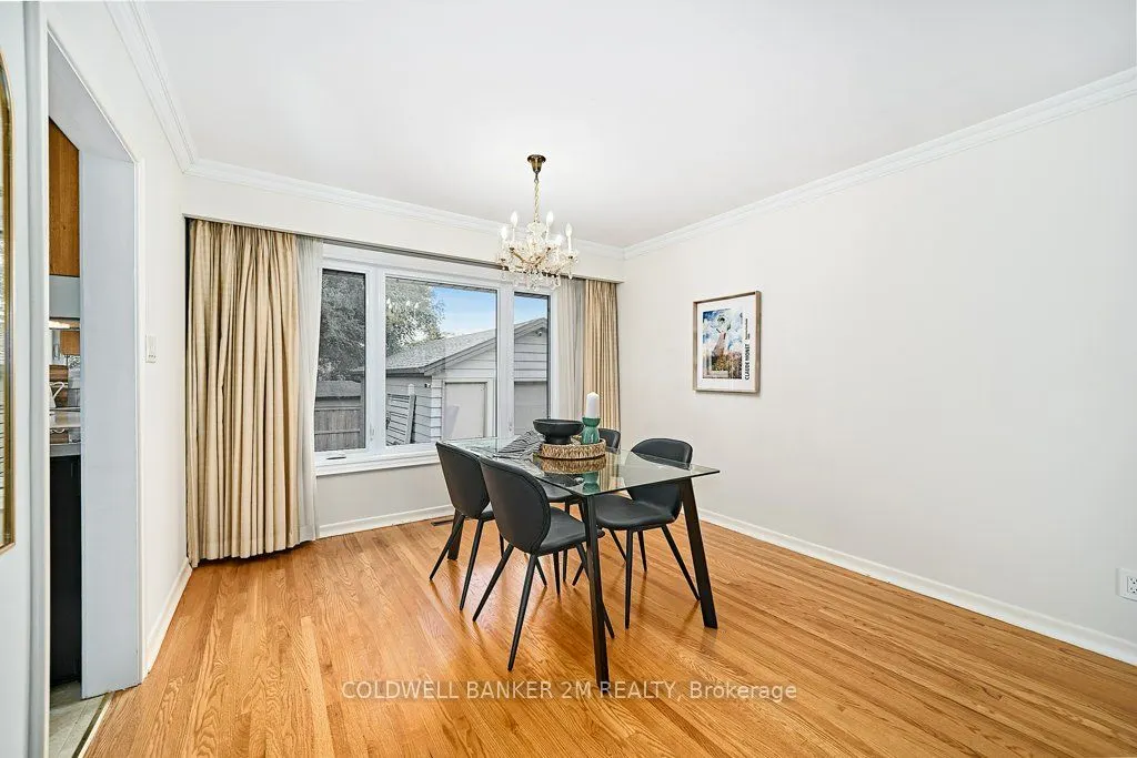41 Roosevelt Avenue