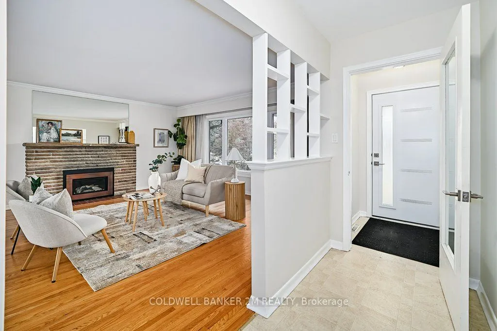 41 Roosevelt Avenue