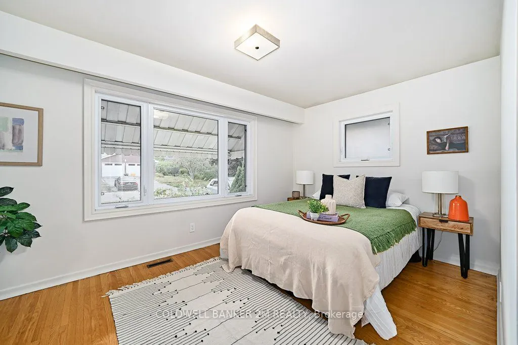 41 Roosevelt Avenue