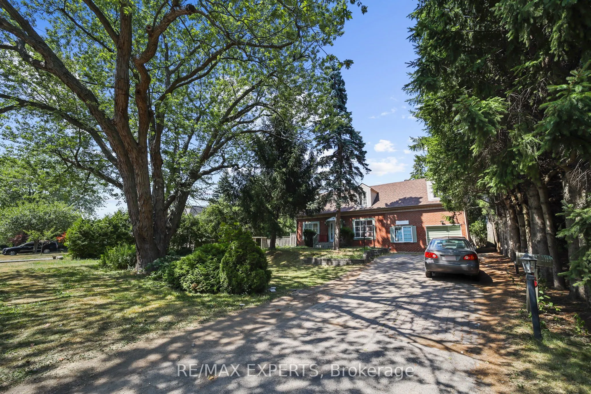 16 Bellehaven Crescent