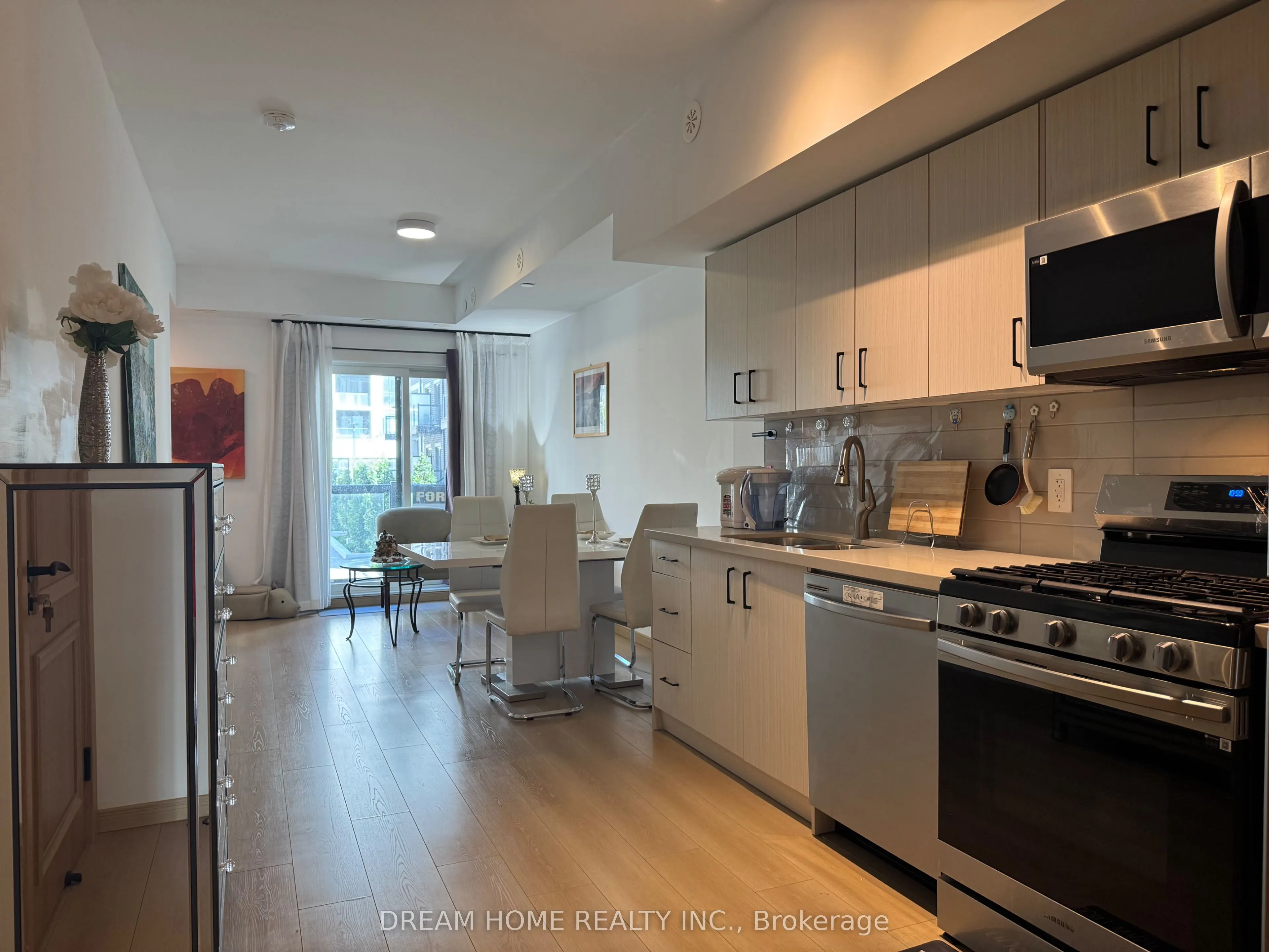 3425 Sheppard Avenue E, #205