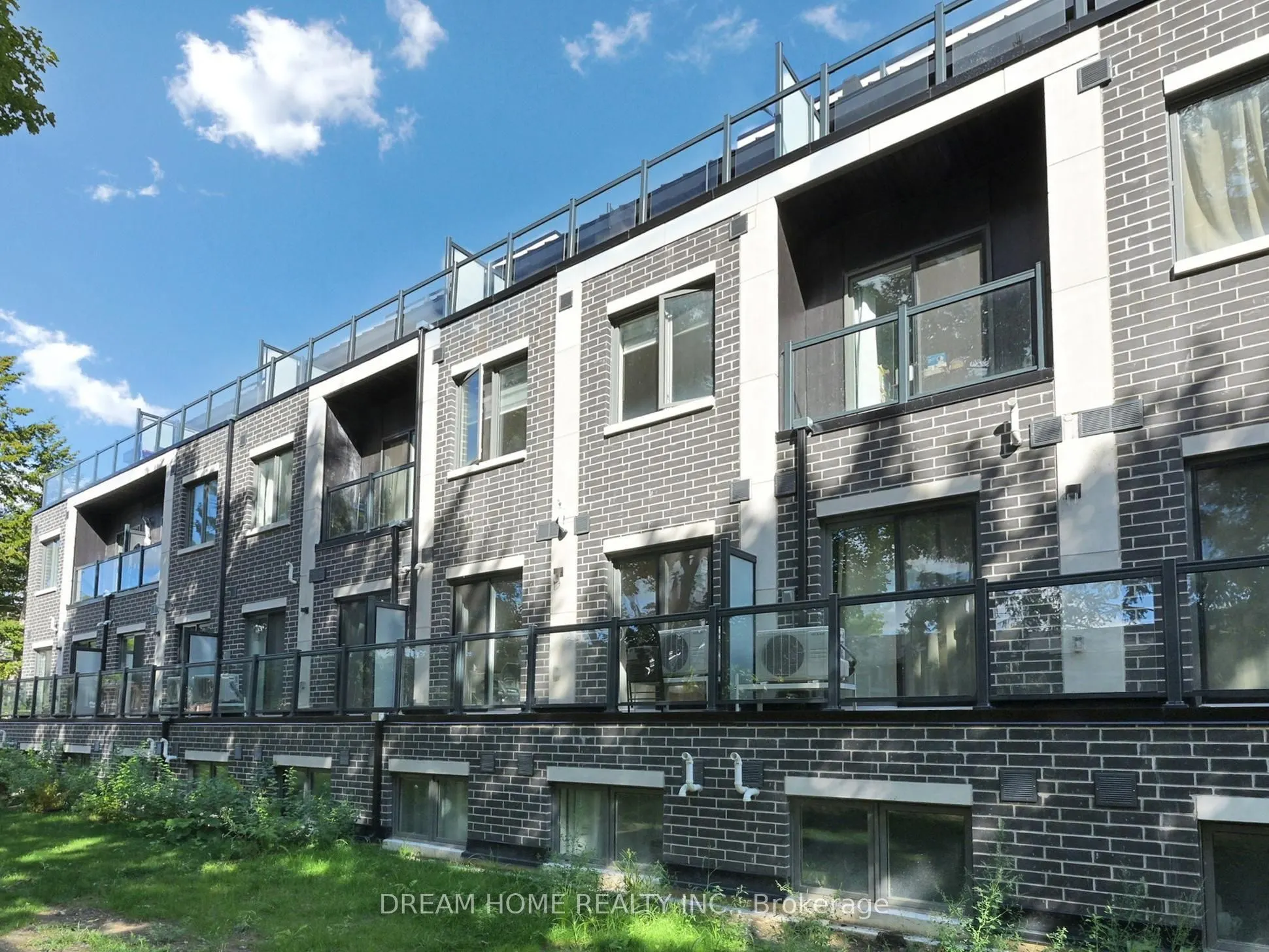 3425 Sheppard Avenue E, #205