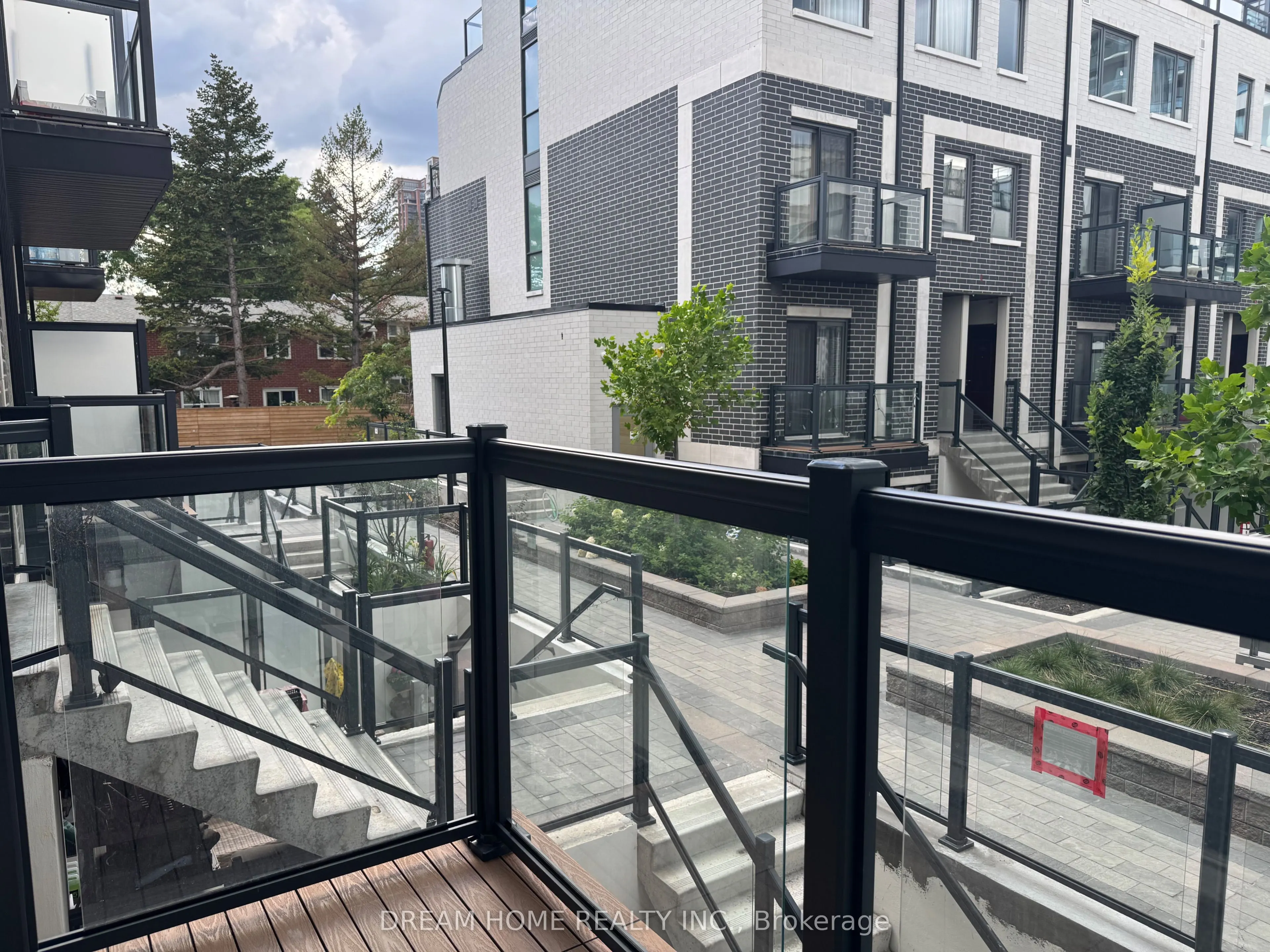 3425 Sheppard Avenue E, #205
