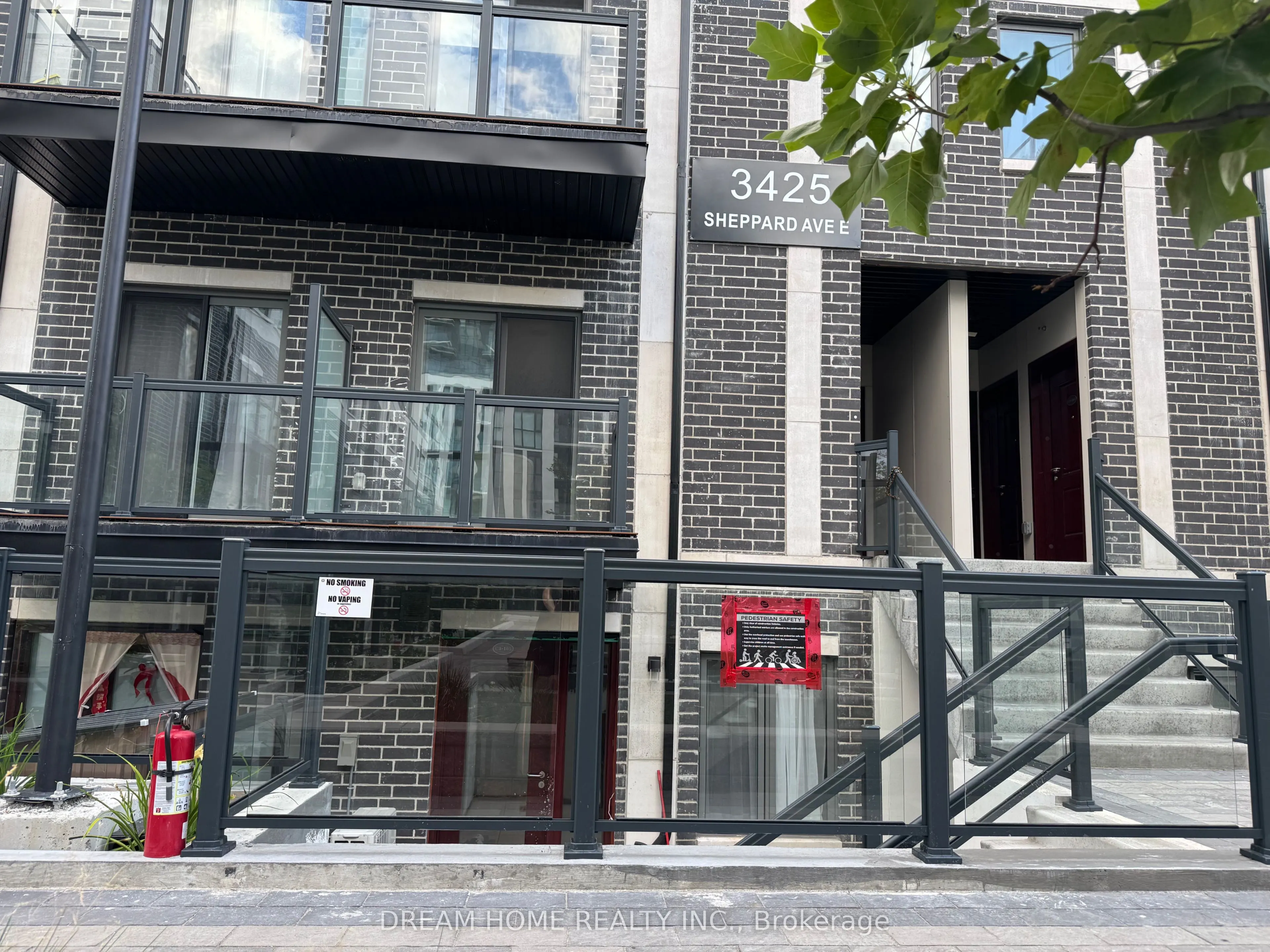 3425 Sheppard Avenue E, #205