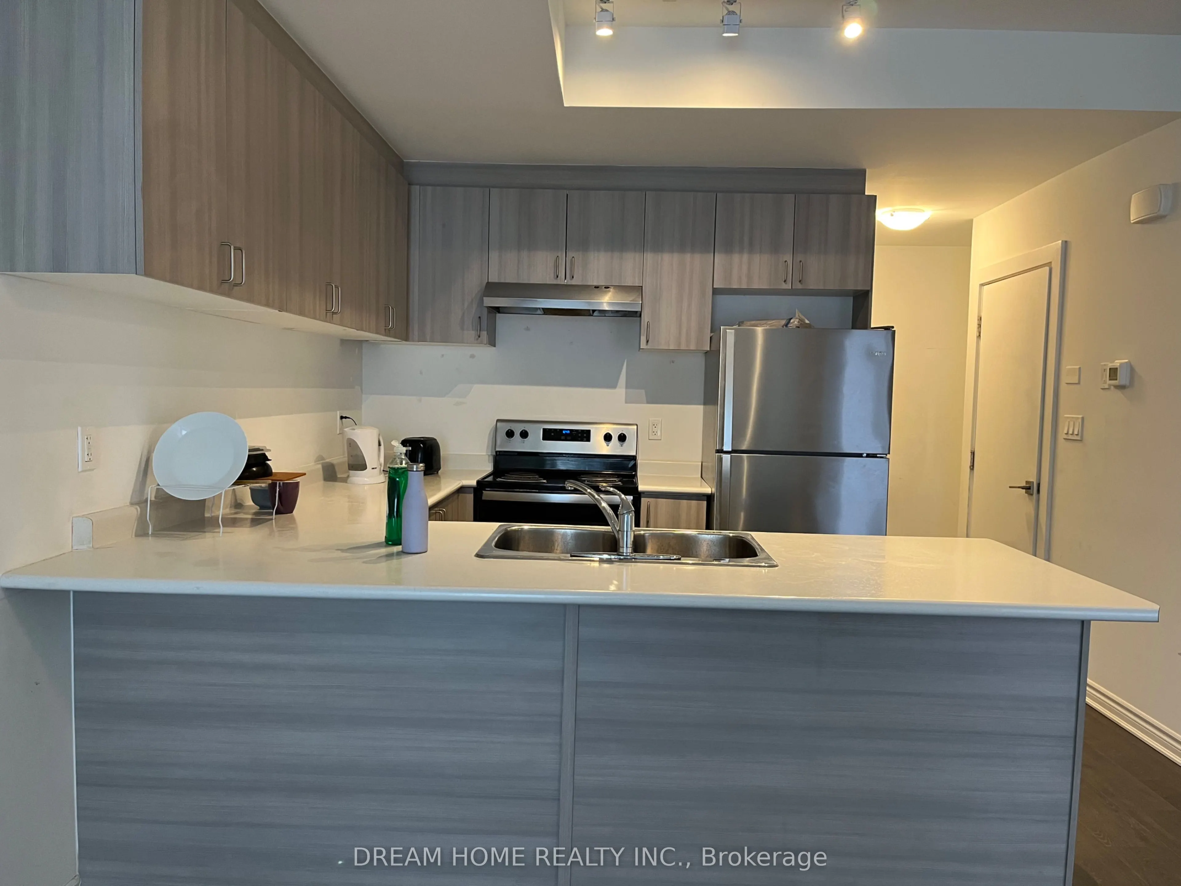 3 Falaise Road, #B1