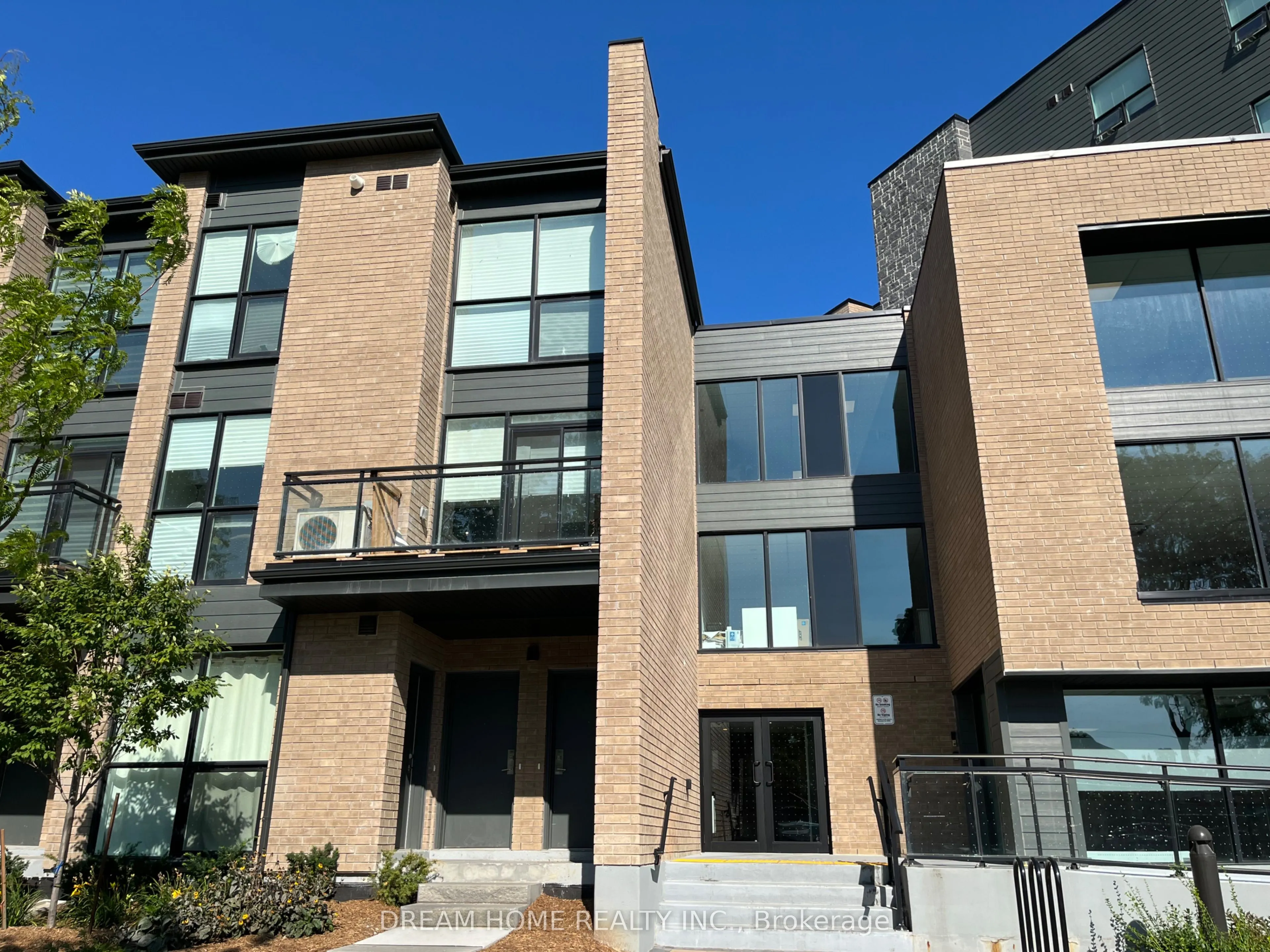 3 Falaise Road, #B1