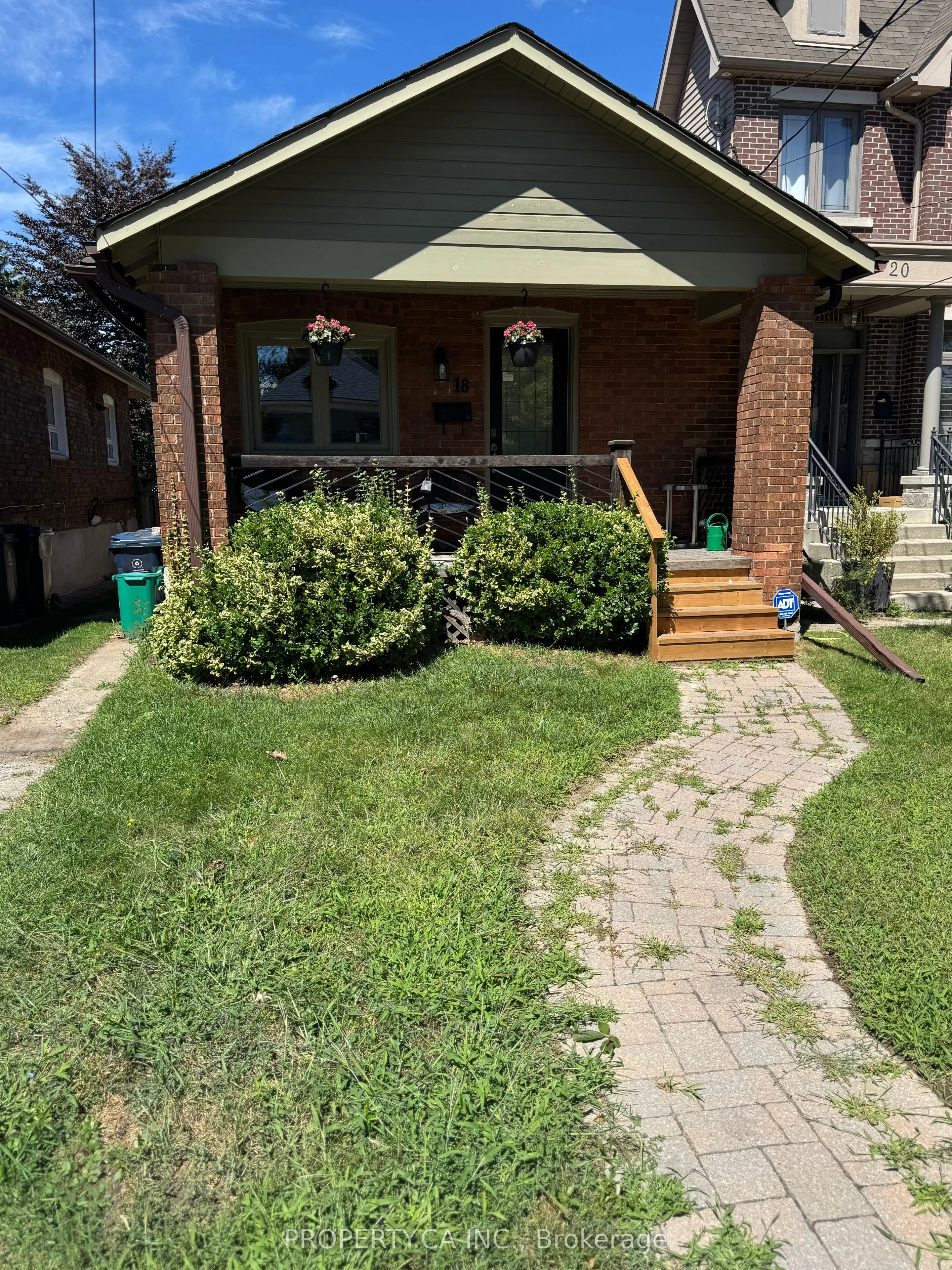 18 Westbrook Avenue