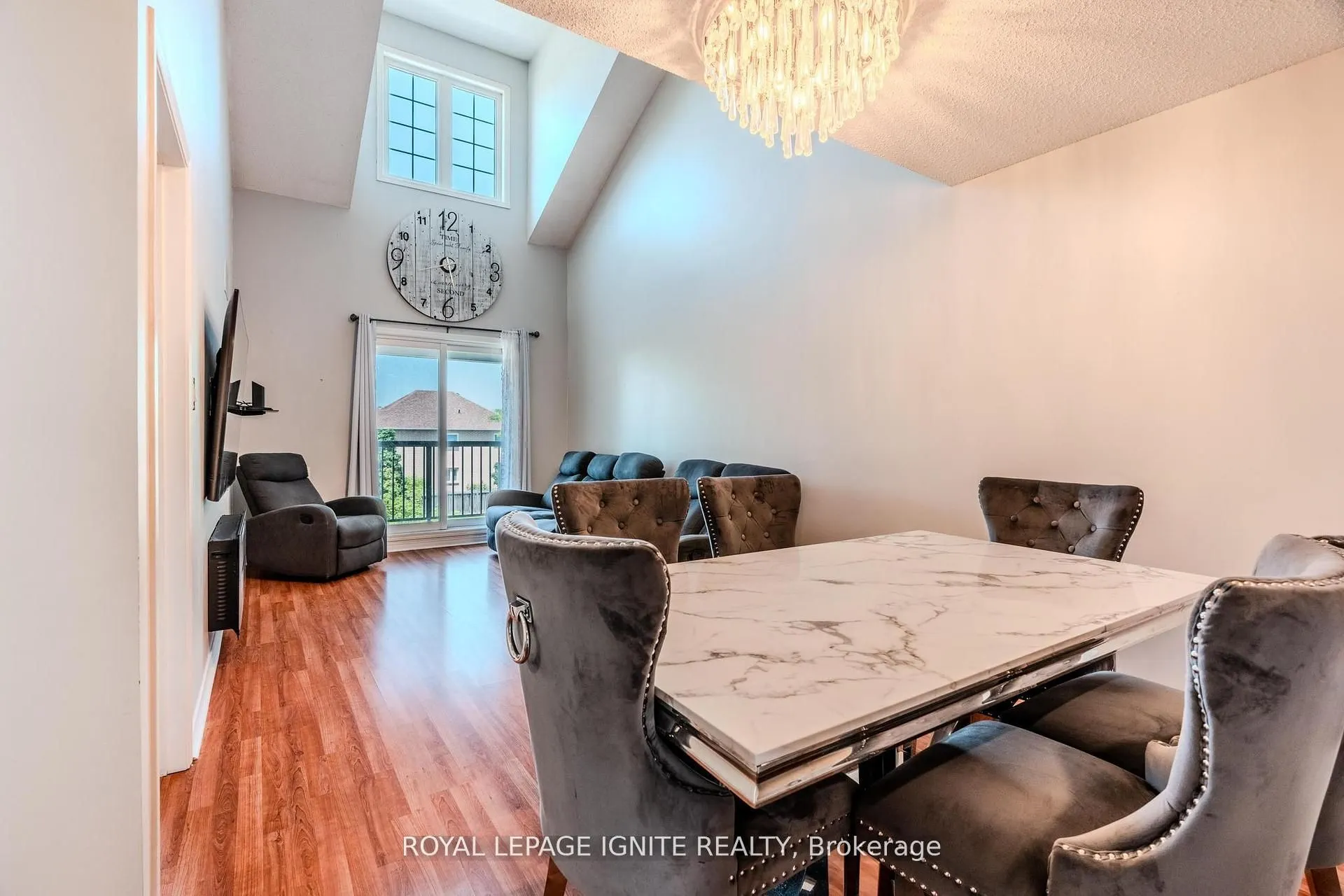 120 Petra Way, #3