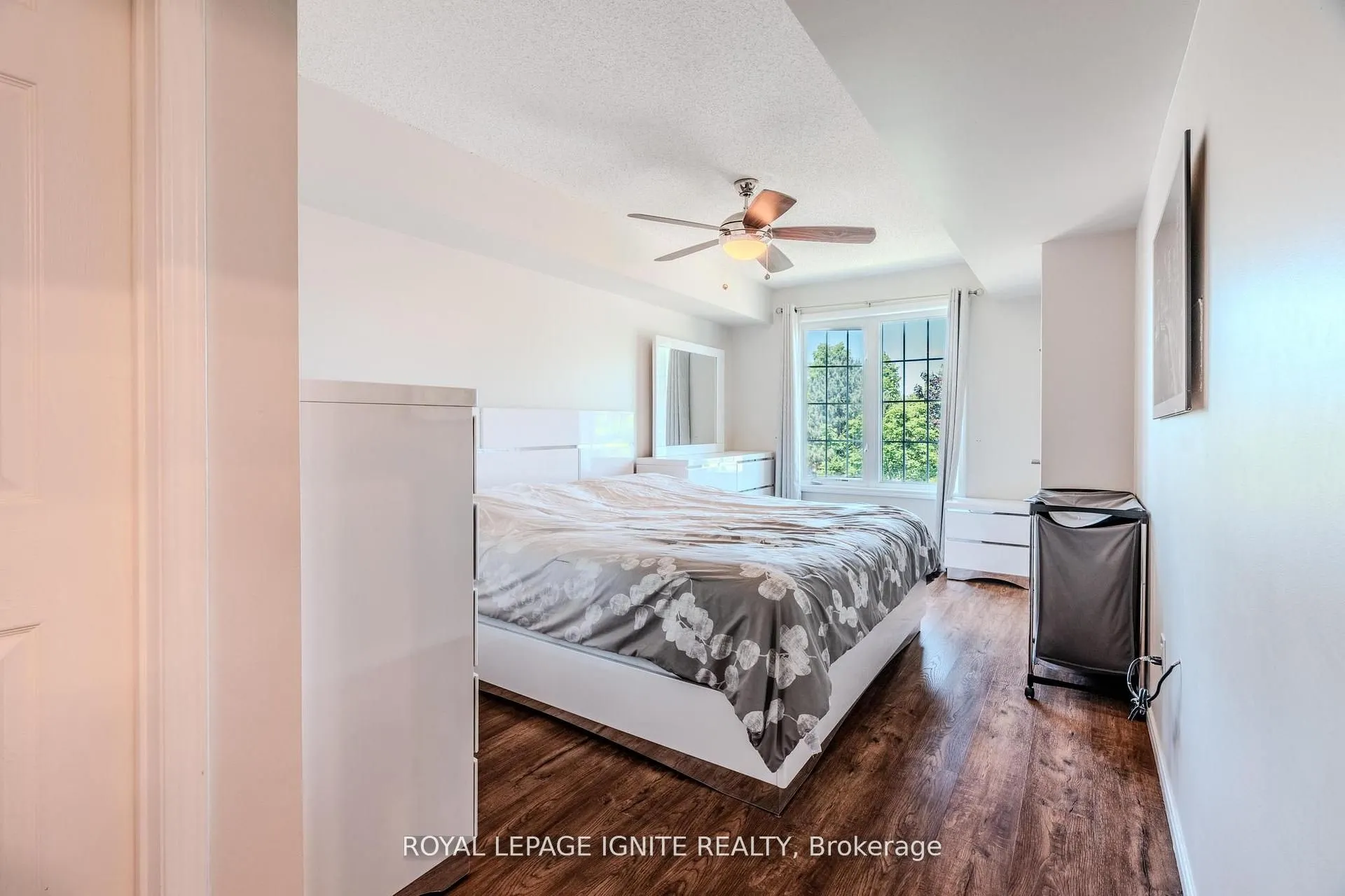 120 Petra Way, #3