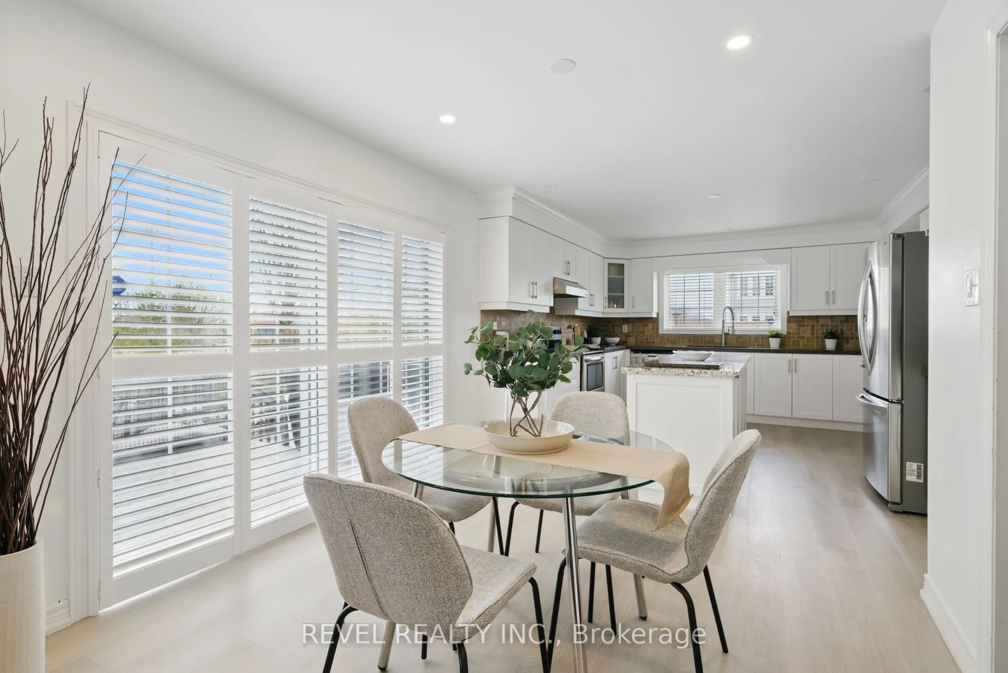 100 Ashbury Boulevard