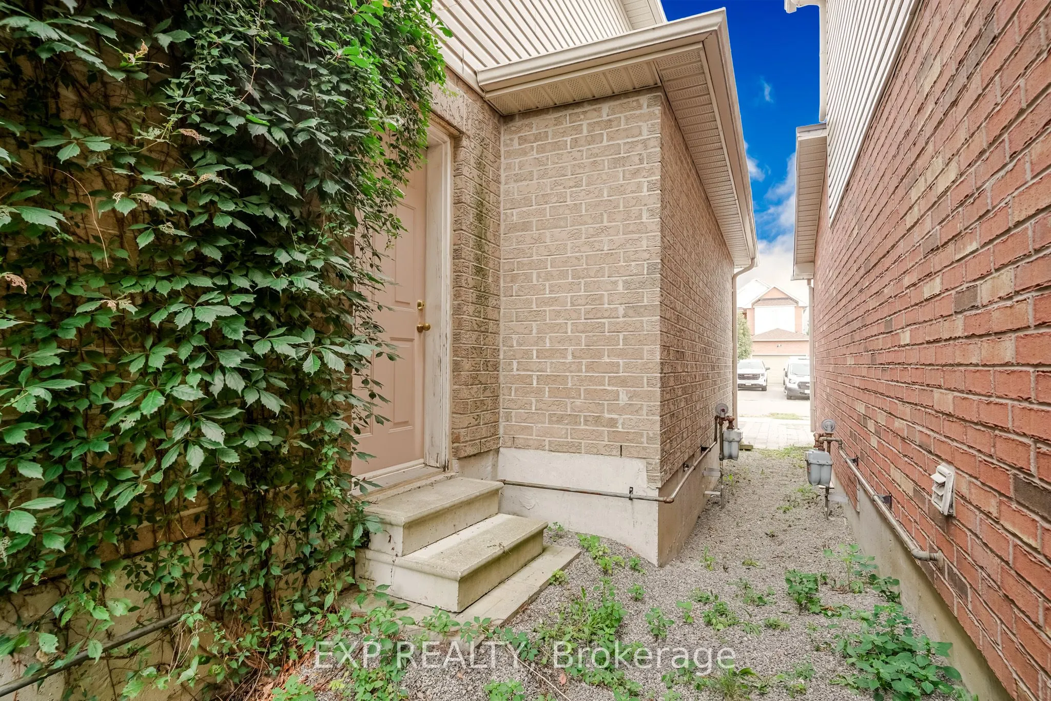 75 Hutton Place
