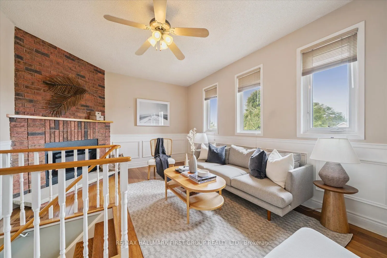 204 Lake Driveway W