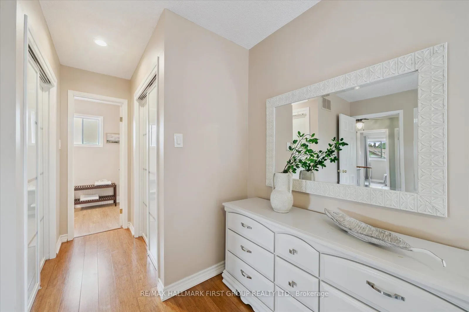 204 Lake Driveway W