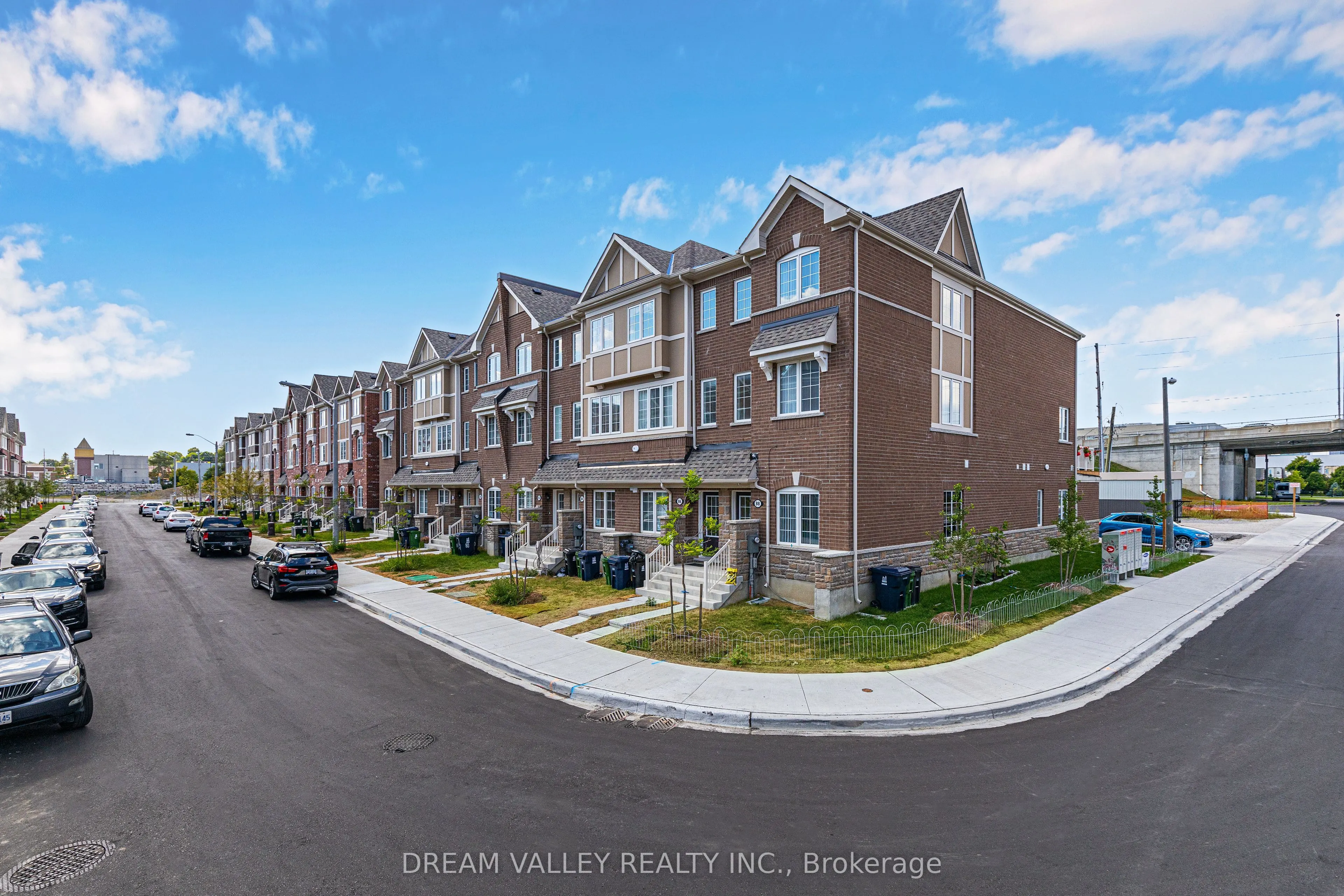 88 Jolly Way