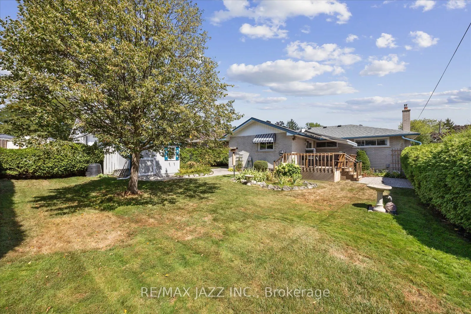 606 Gibbons Street