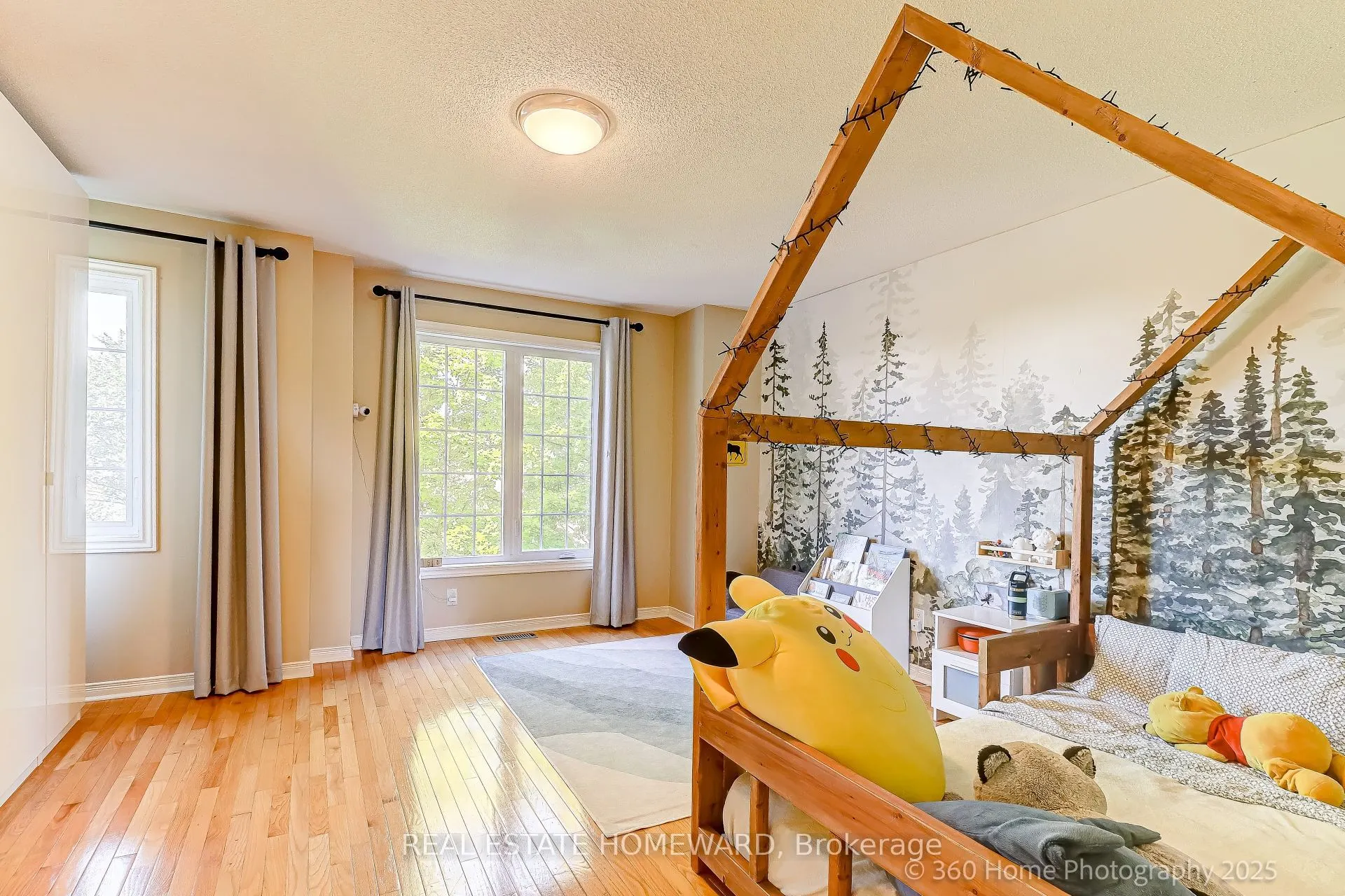49 Ted Reeve Drive