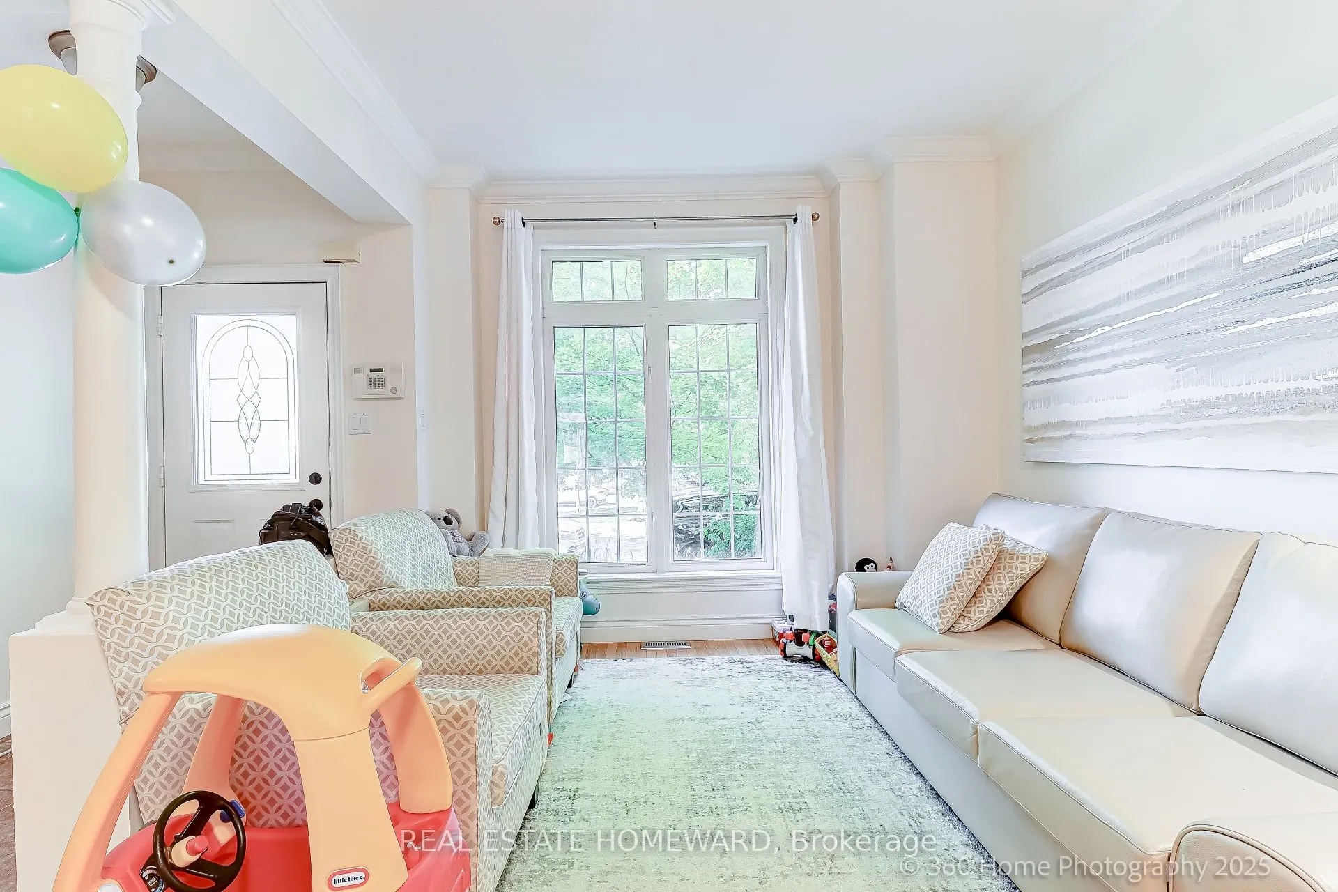 49 Ted Reeve Drive