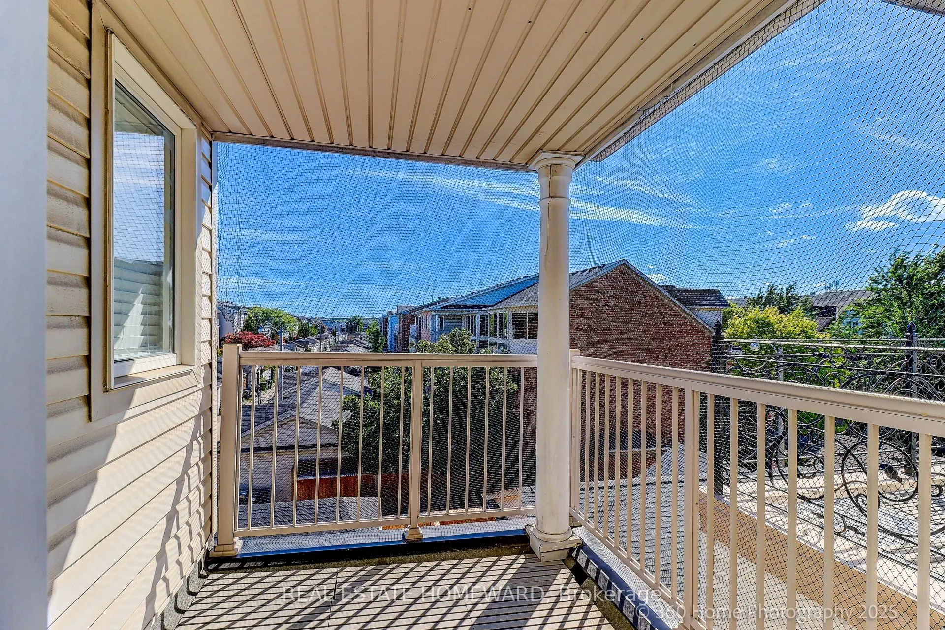 49 Ted Reeve Drive