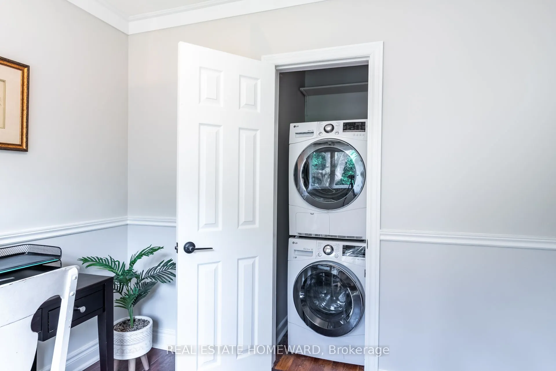 20 Woodgarden Crescent