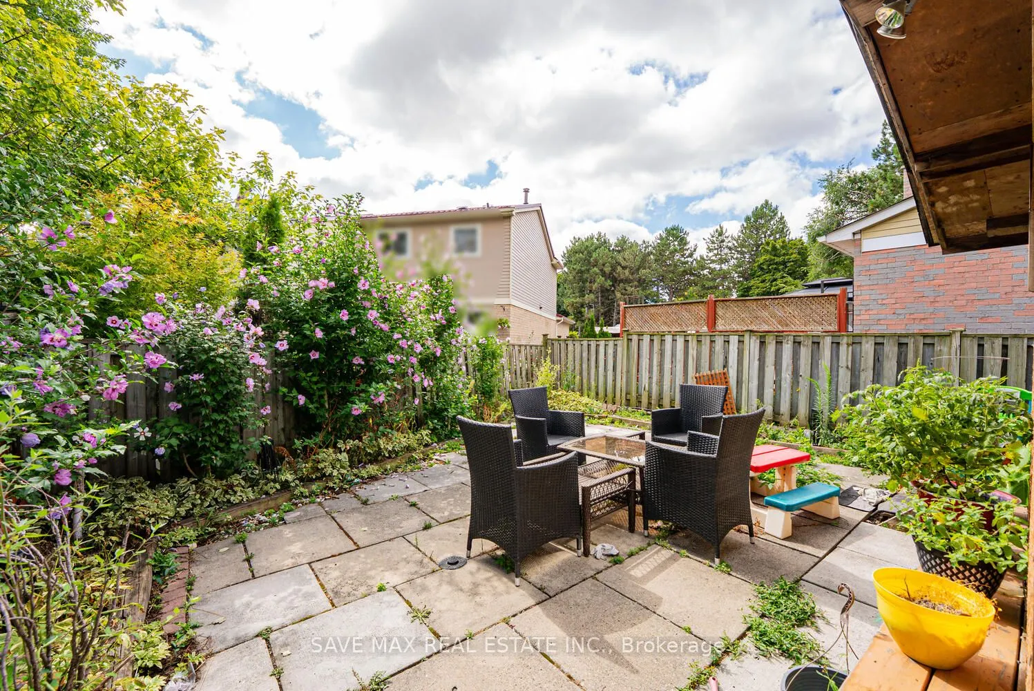 101 Alford Crescent
