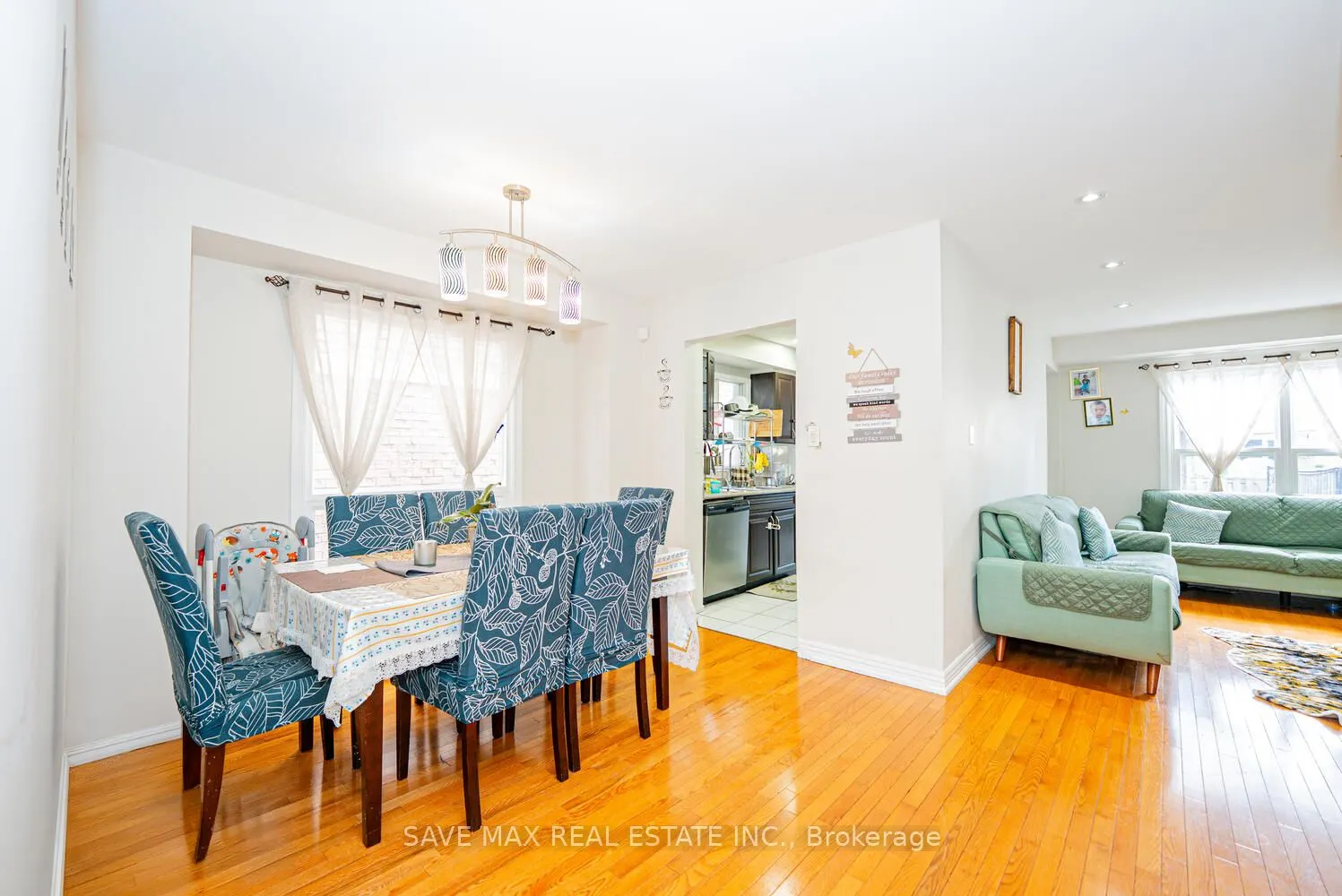 101 Alford Crescent