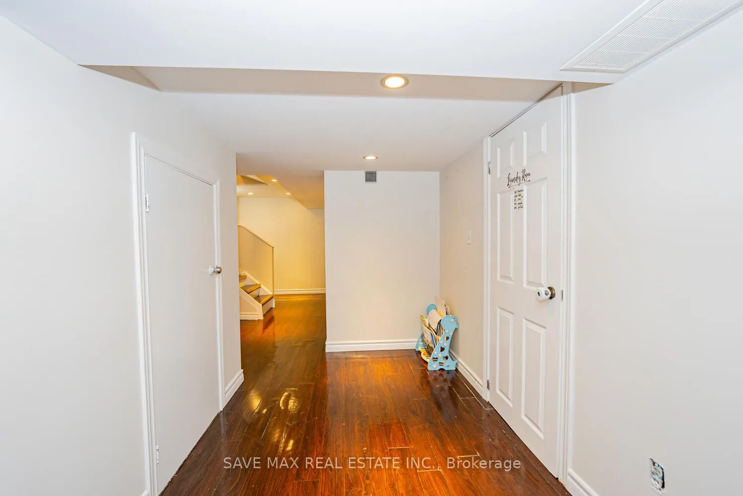 101 Alford Crescent