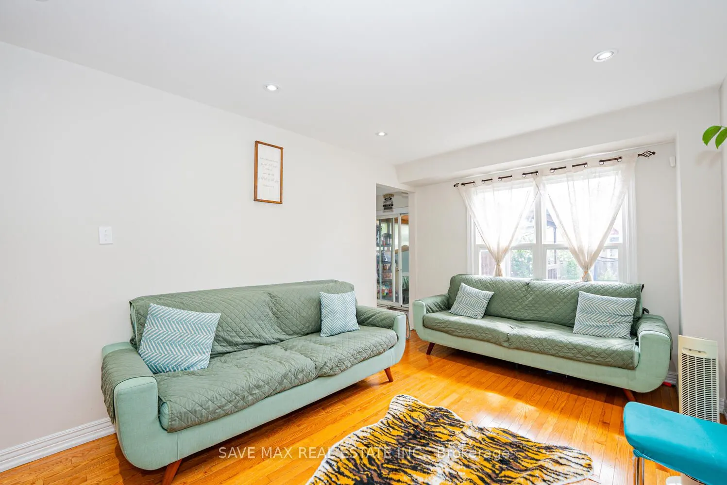 101 Alford Crescent