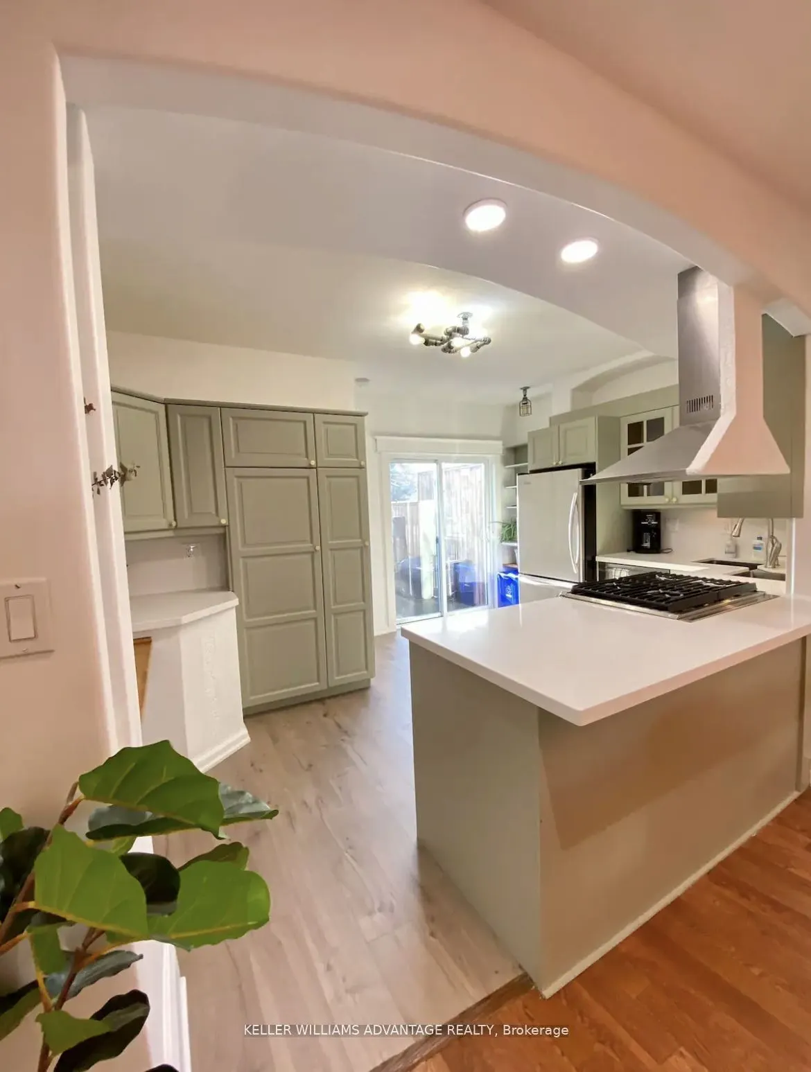 4 Edgewood Avenue