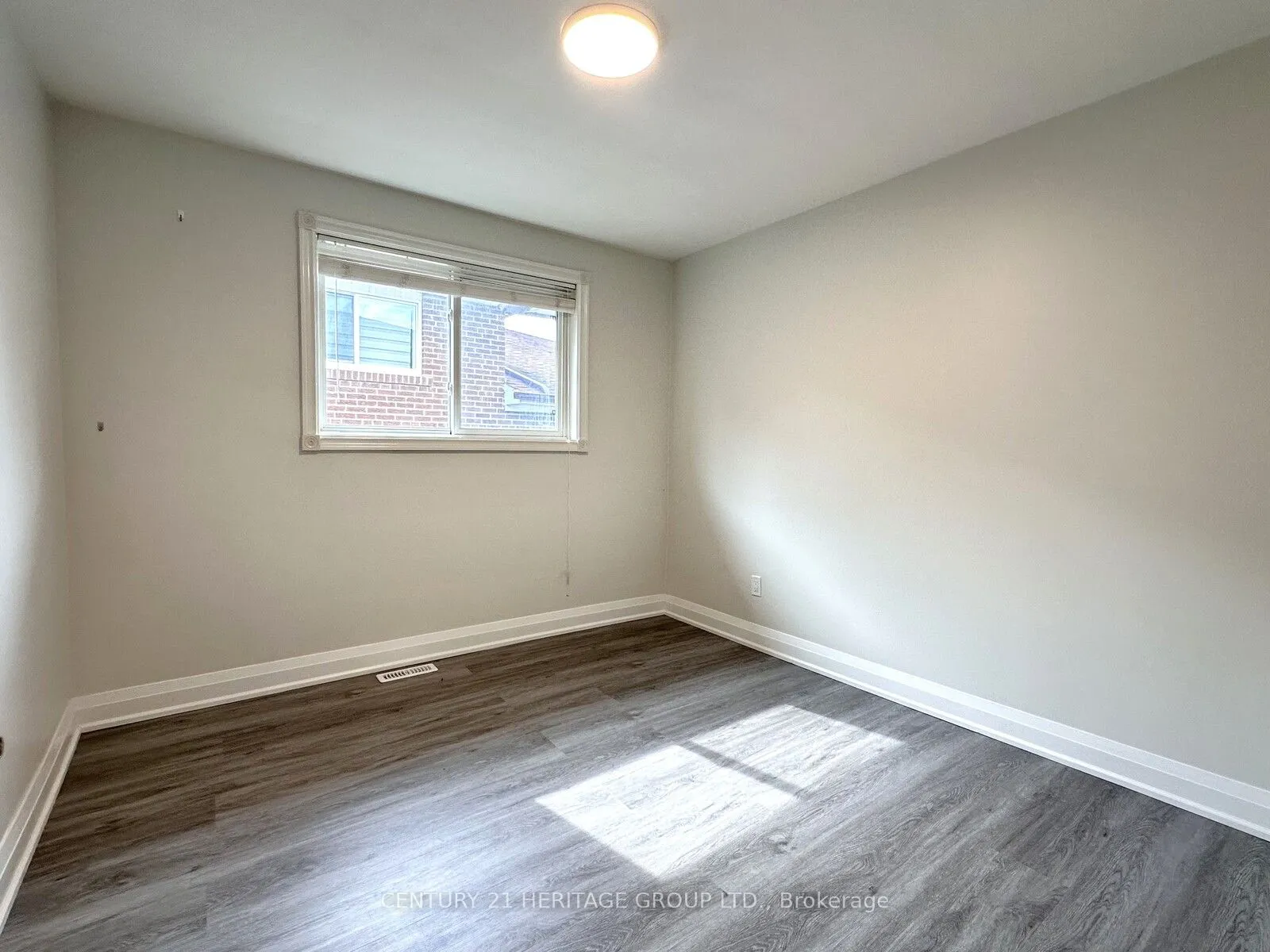 88 Glendower Circuit, #Upper
