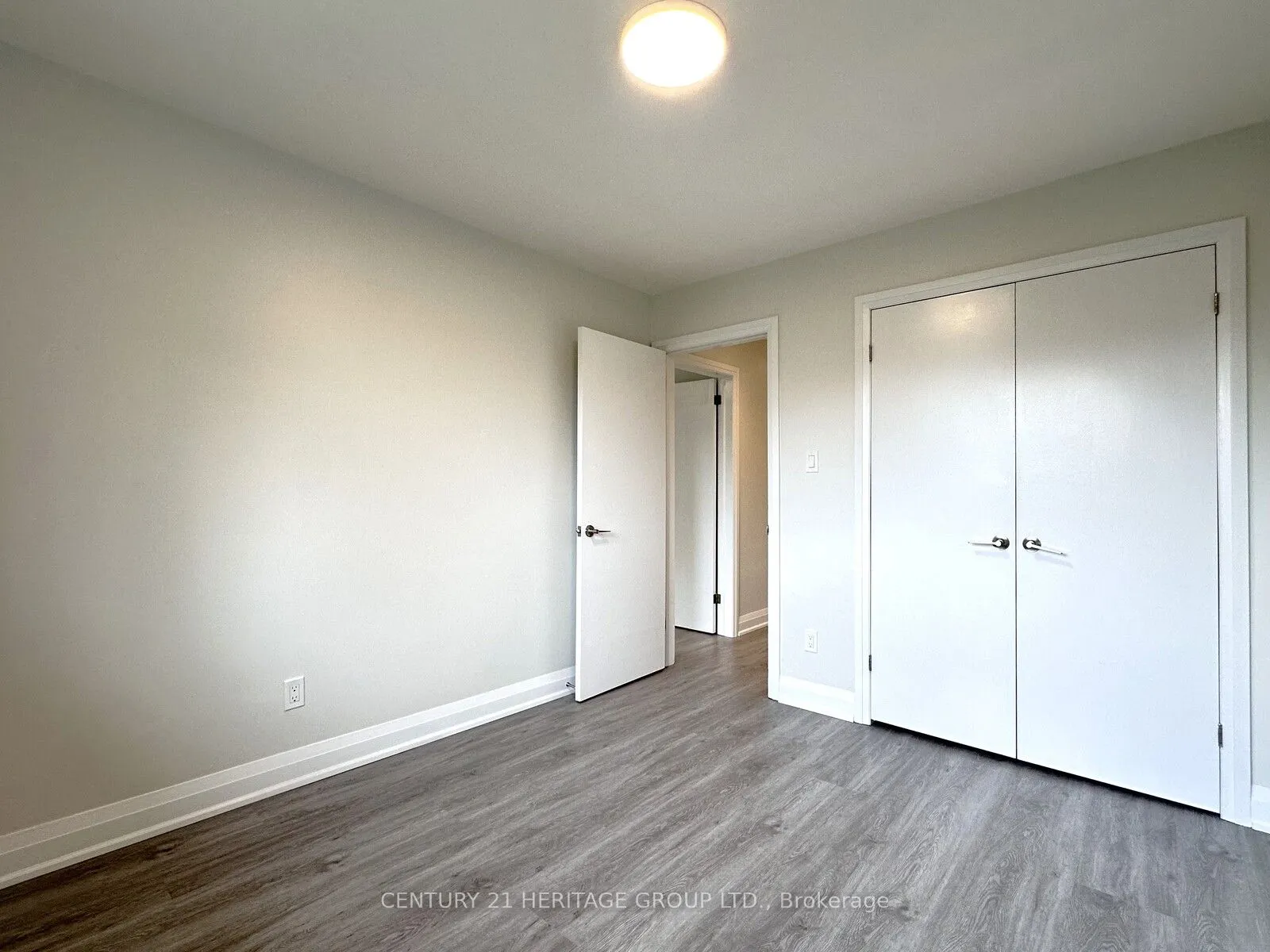 88 Glendower Circuit, #Upper