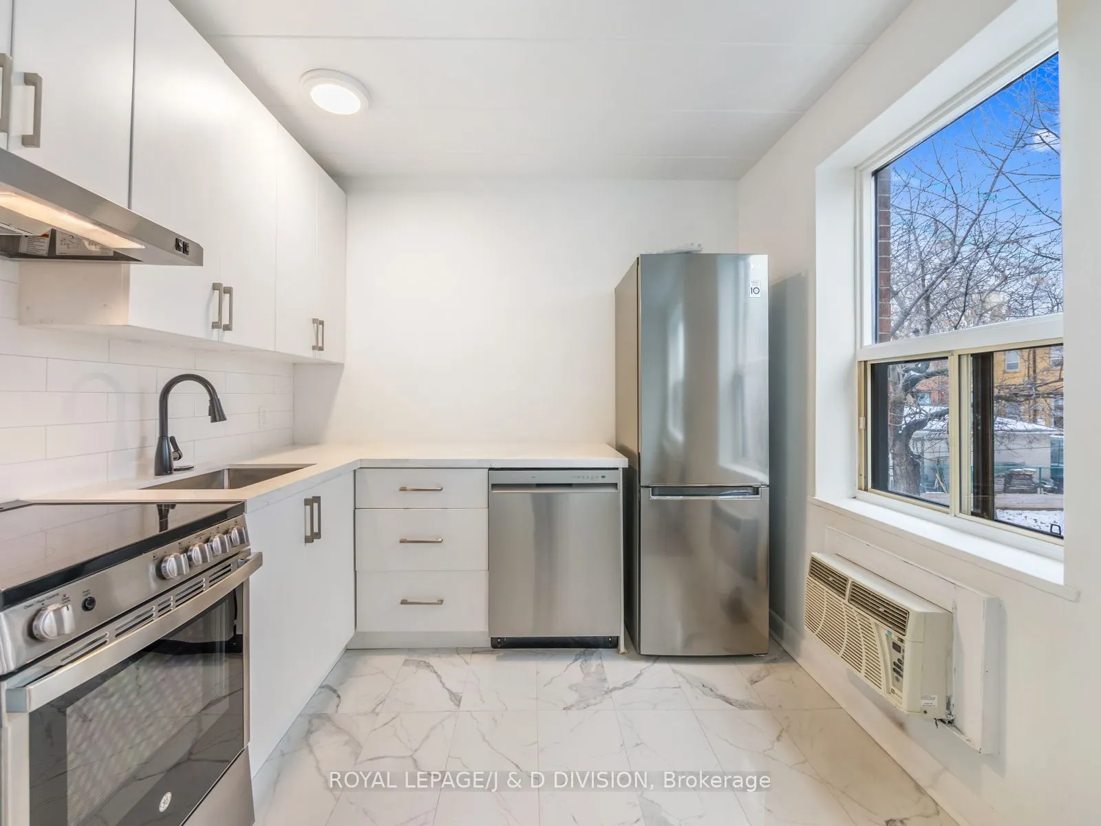 325 Sammon Avenue, #102