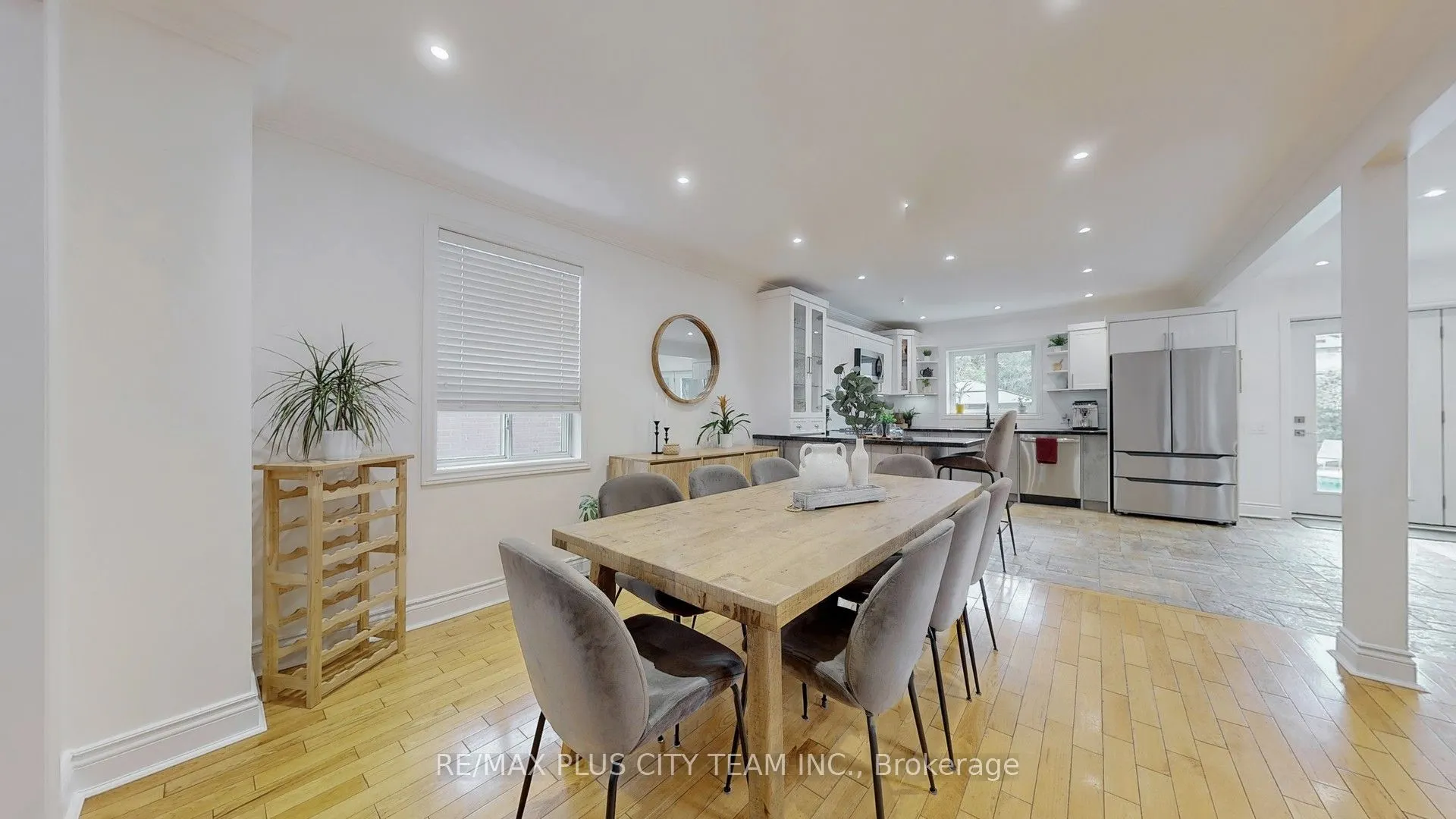 34 Edge Park Avenue