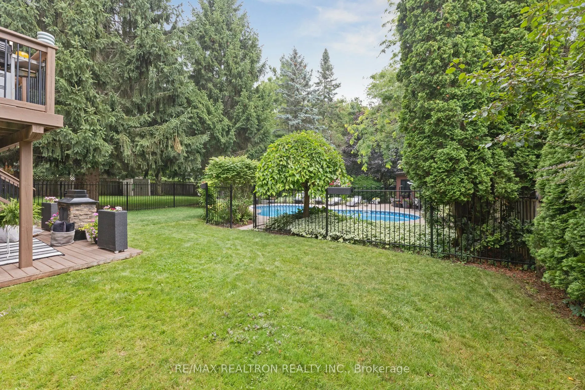9 Foster Creek Drive