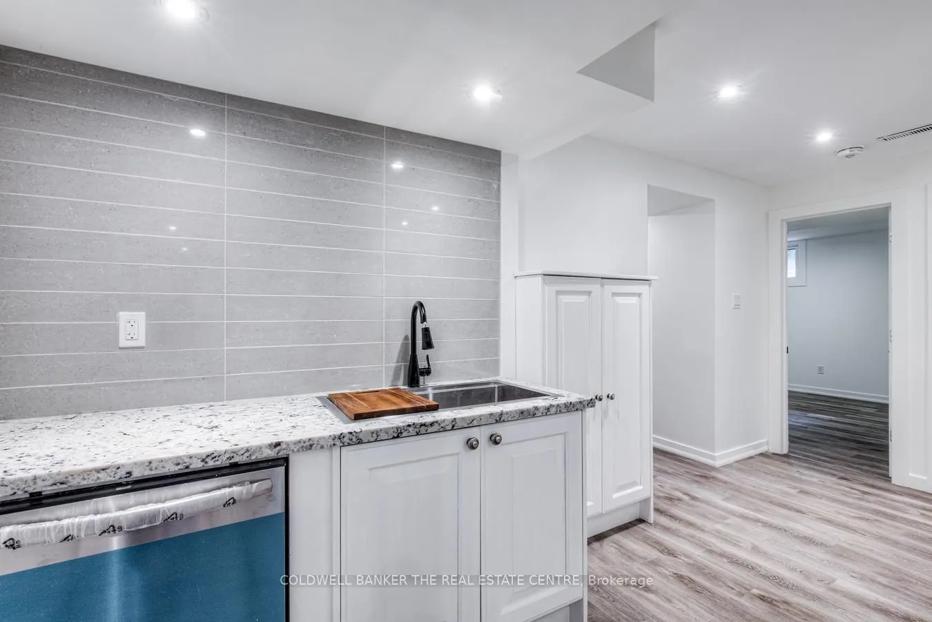LOWER - 562 Winette Road