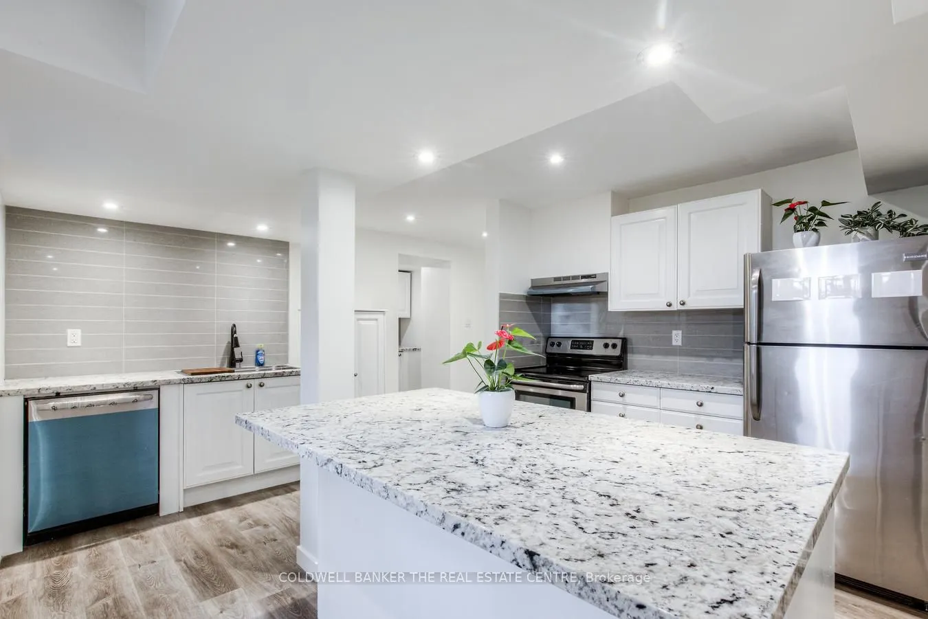 LOWER - 562 Winette Road