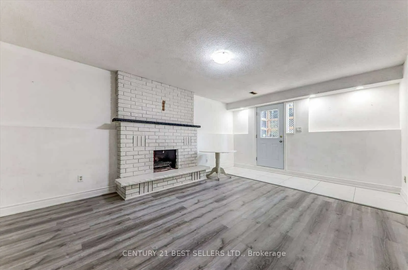5 Hartsfield Drive