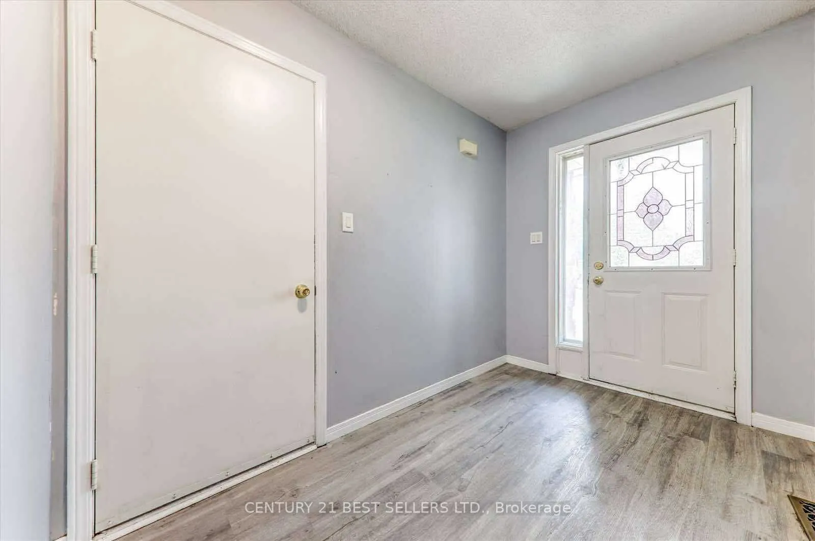 5 Hartsfield Drive