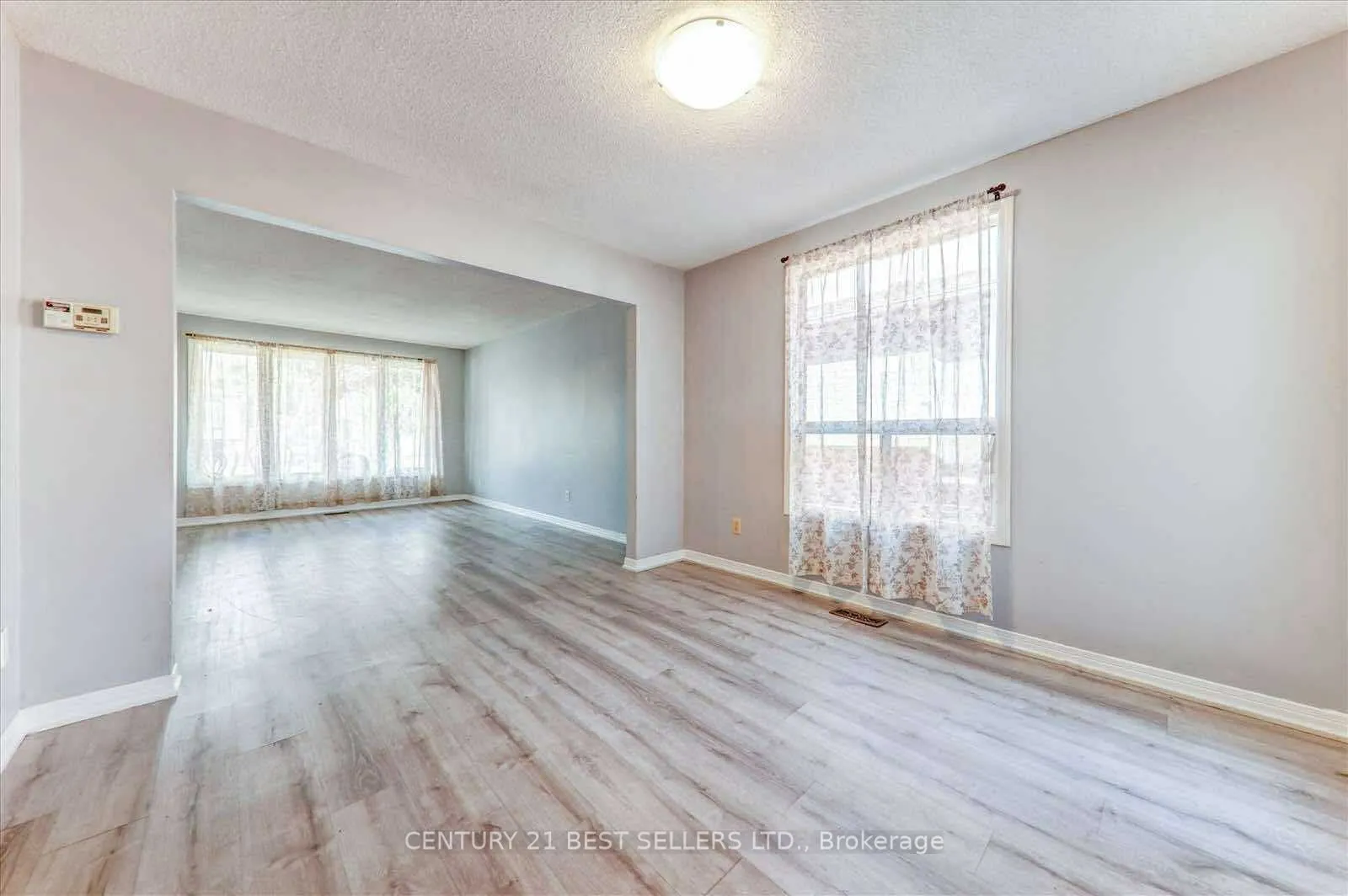 5 Hartsfield Drive