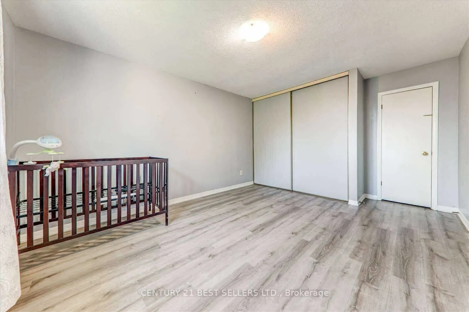 5 Hartsfield Drive
