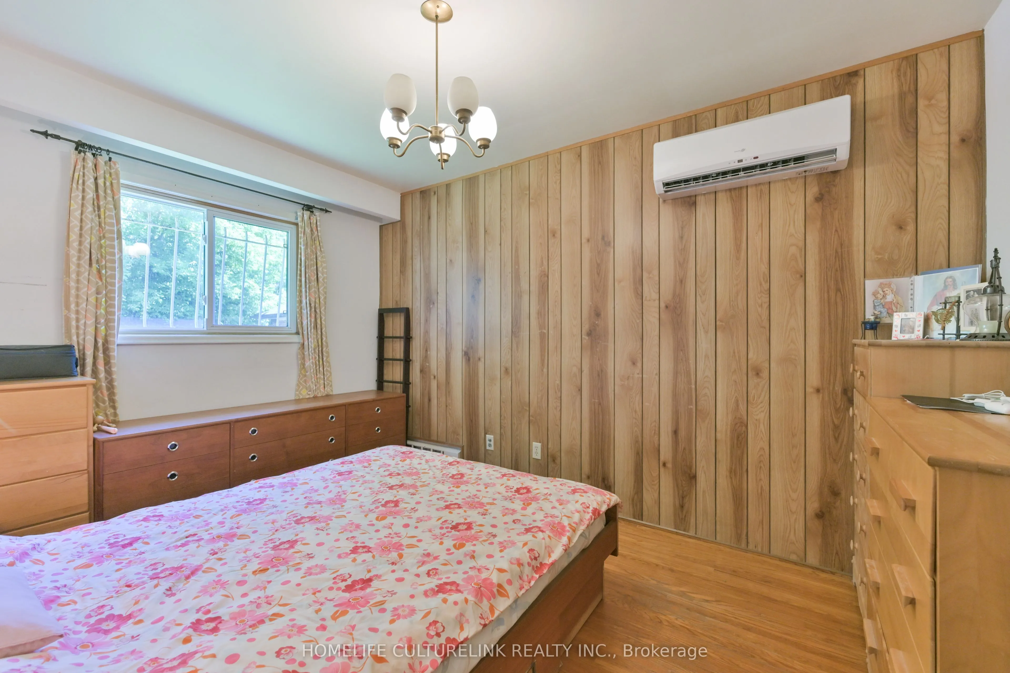 27 Anticosti Drive